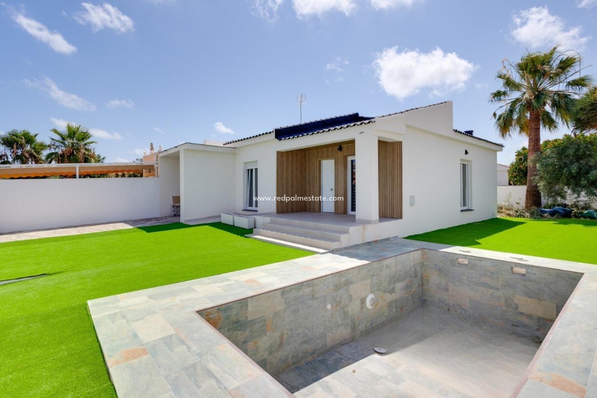 Återförsäljning - Villa -
Torrevieja - El limonar