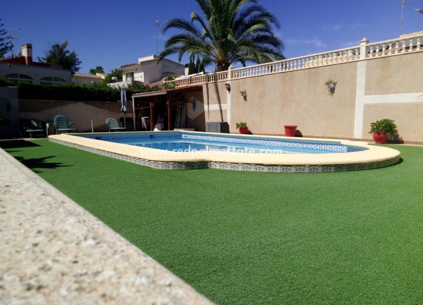 Återförsäljning - Villa -
Torrevieja - Eliseos playa