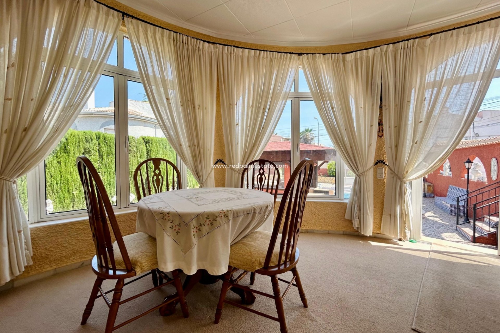 Återförsäljning - Villa -
Torrevieja - Inland