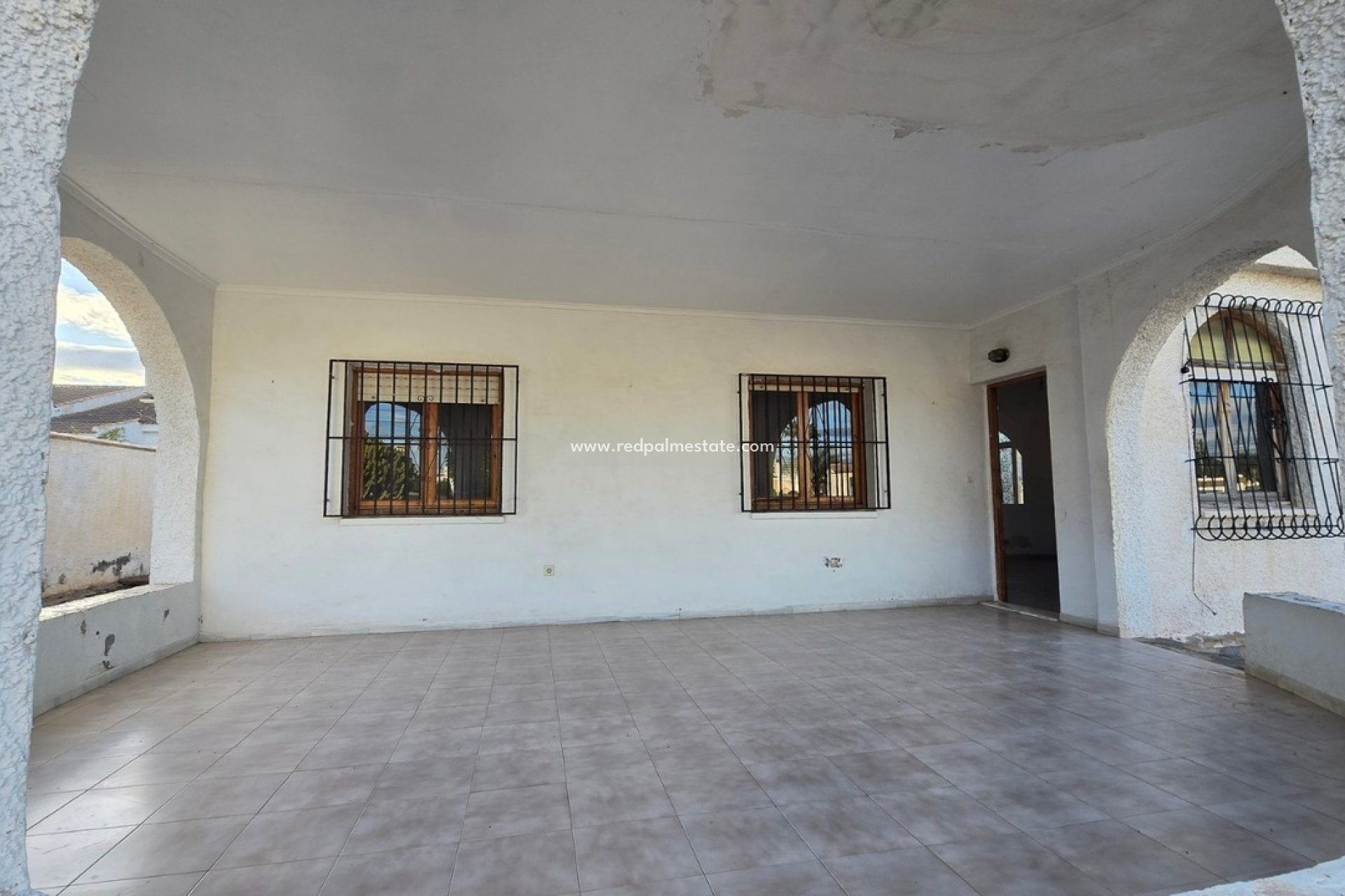 Återförsäljning - Villa -
Torrevieja - Inland