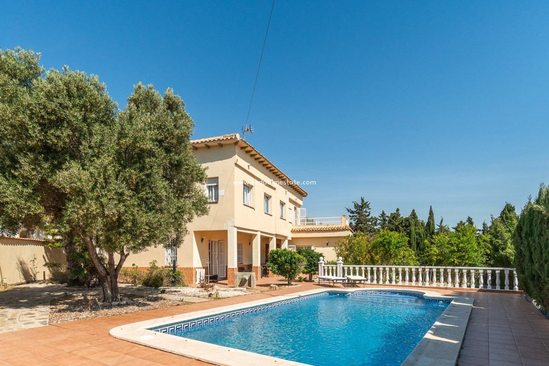 Återförsäljning - Villa -
Torrevieja - La Mata