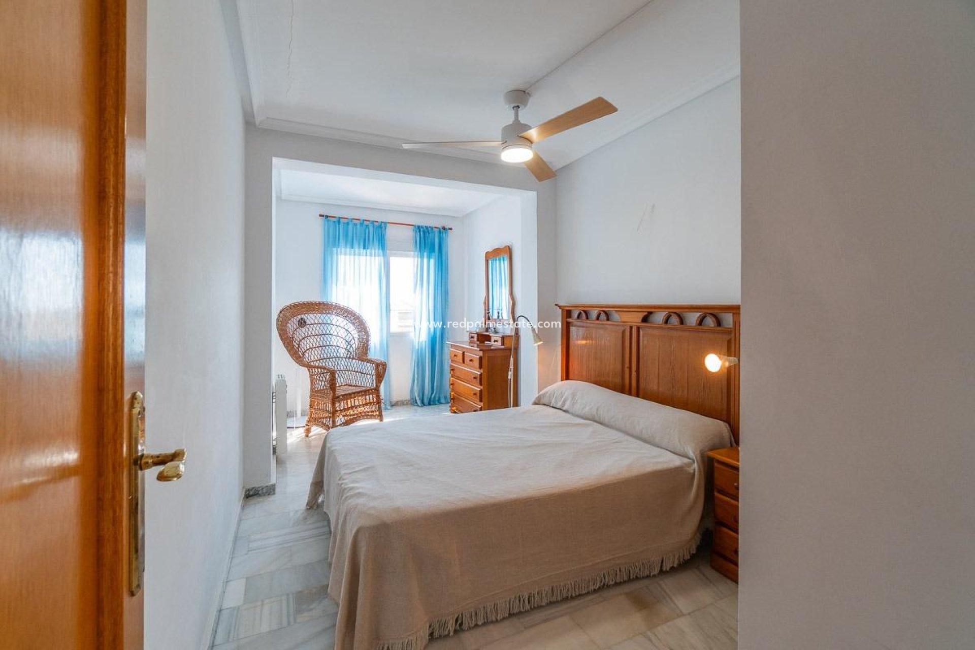 Återförsäljning - Villa -
Torrevieja - La Mata