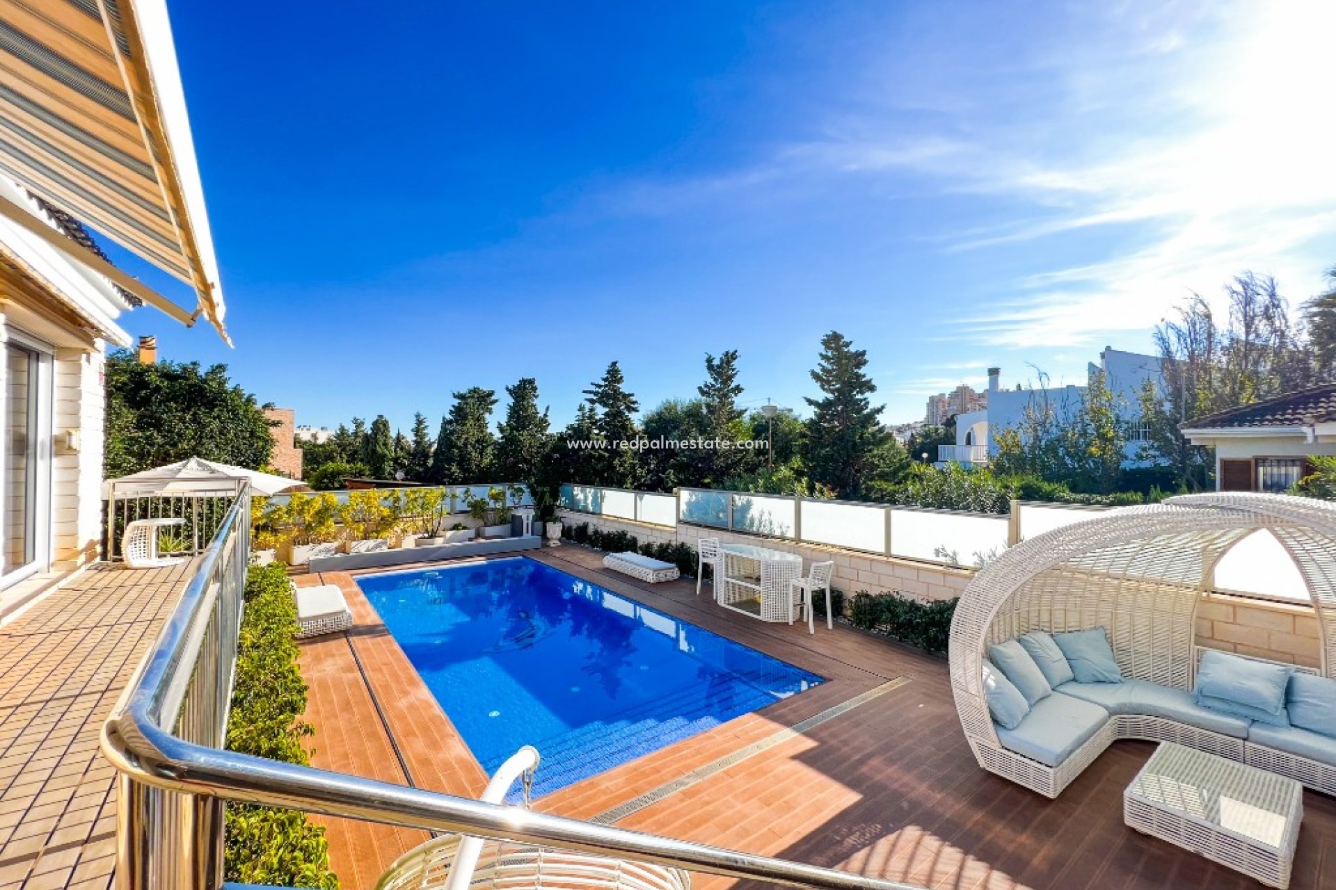 Återförsäljning - Villa -
Torrevieja - La Mata