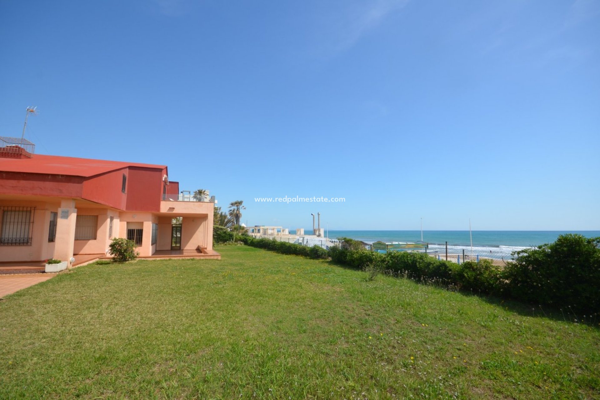 Återförsäljning - Villa -
Torrevieja - La Mata