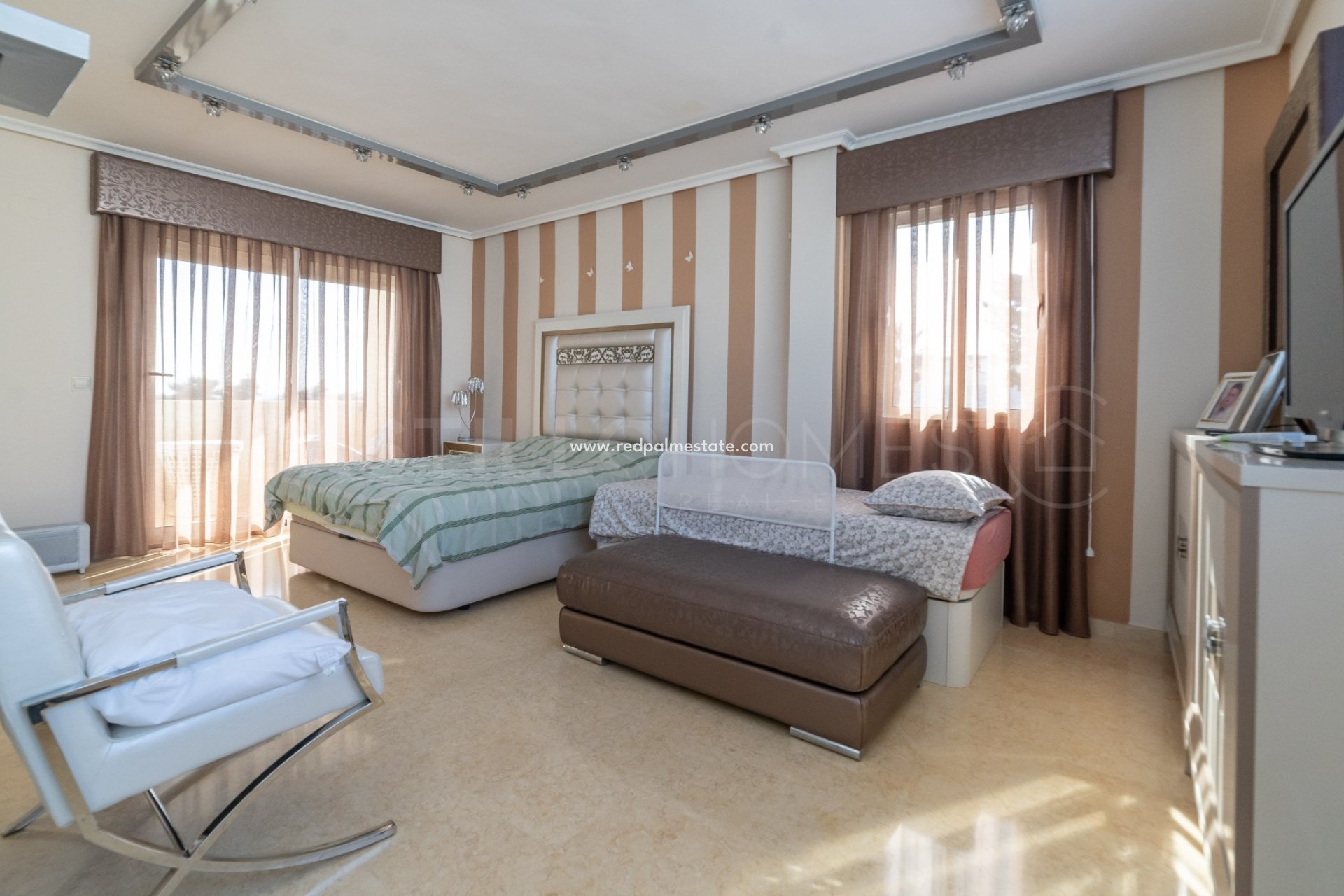 Återförsäljning - Villa -
Torrevieja - La Mata