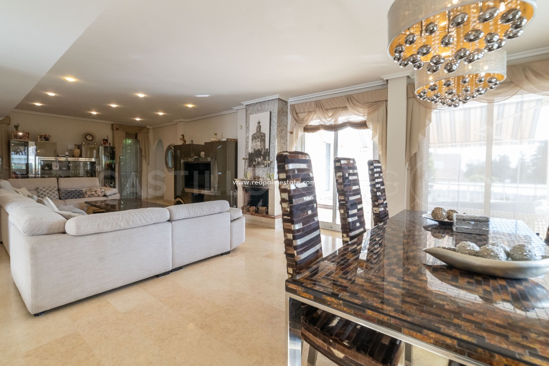 Återförsäljning - Villa -
Torrevieja - La Mata