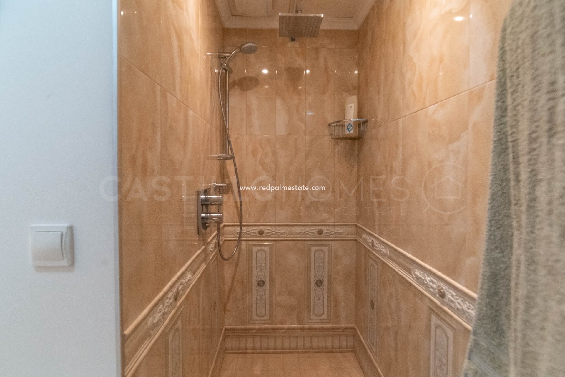 Återförsäljning - Villa -
Torrevieja - La Mata