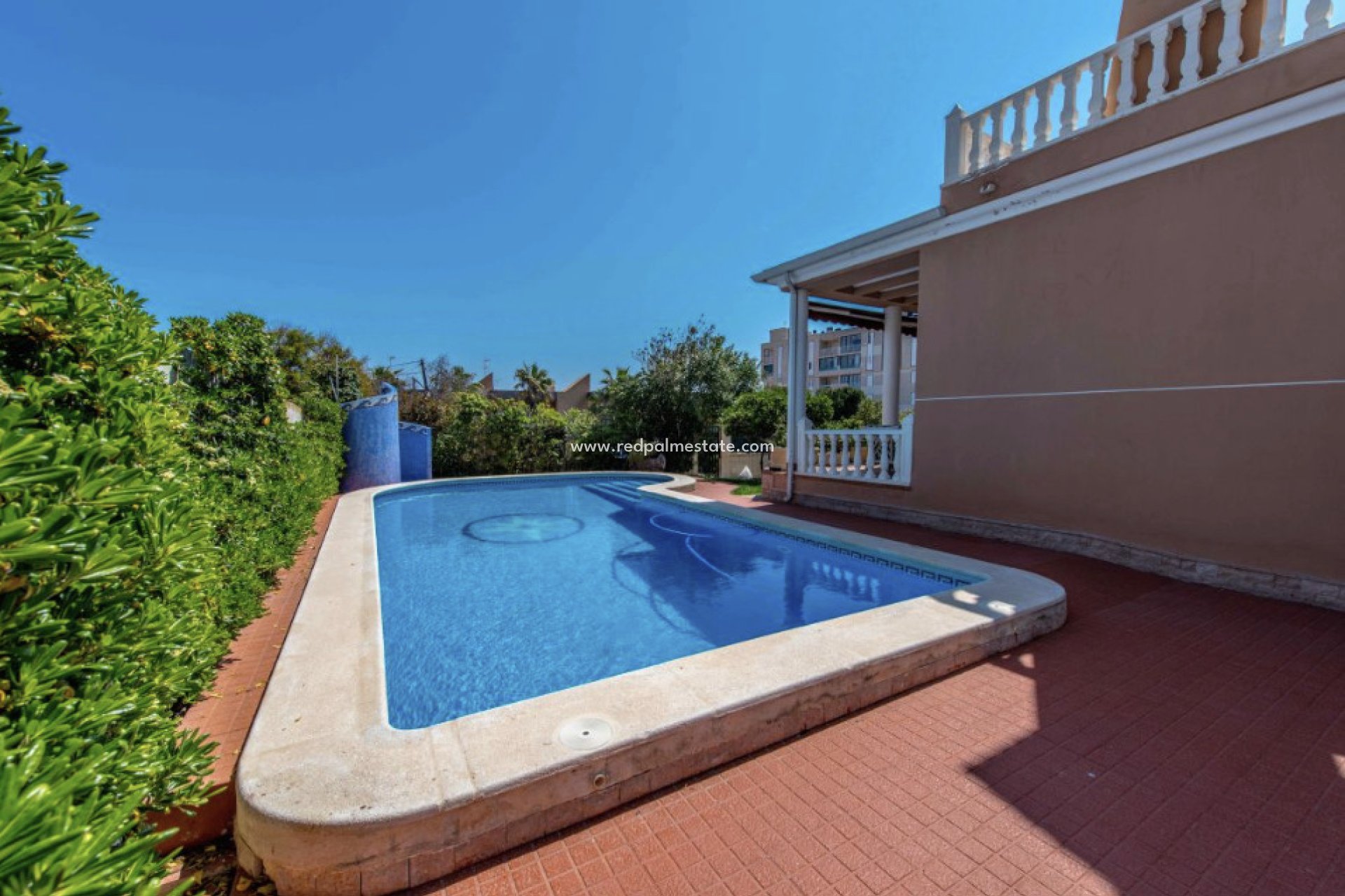 Återförsäljning - Villa -
Torrevieja - La Mata