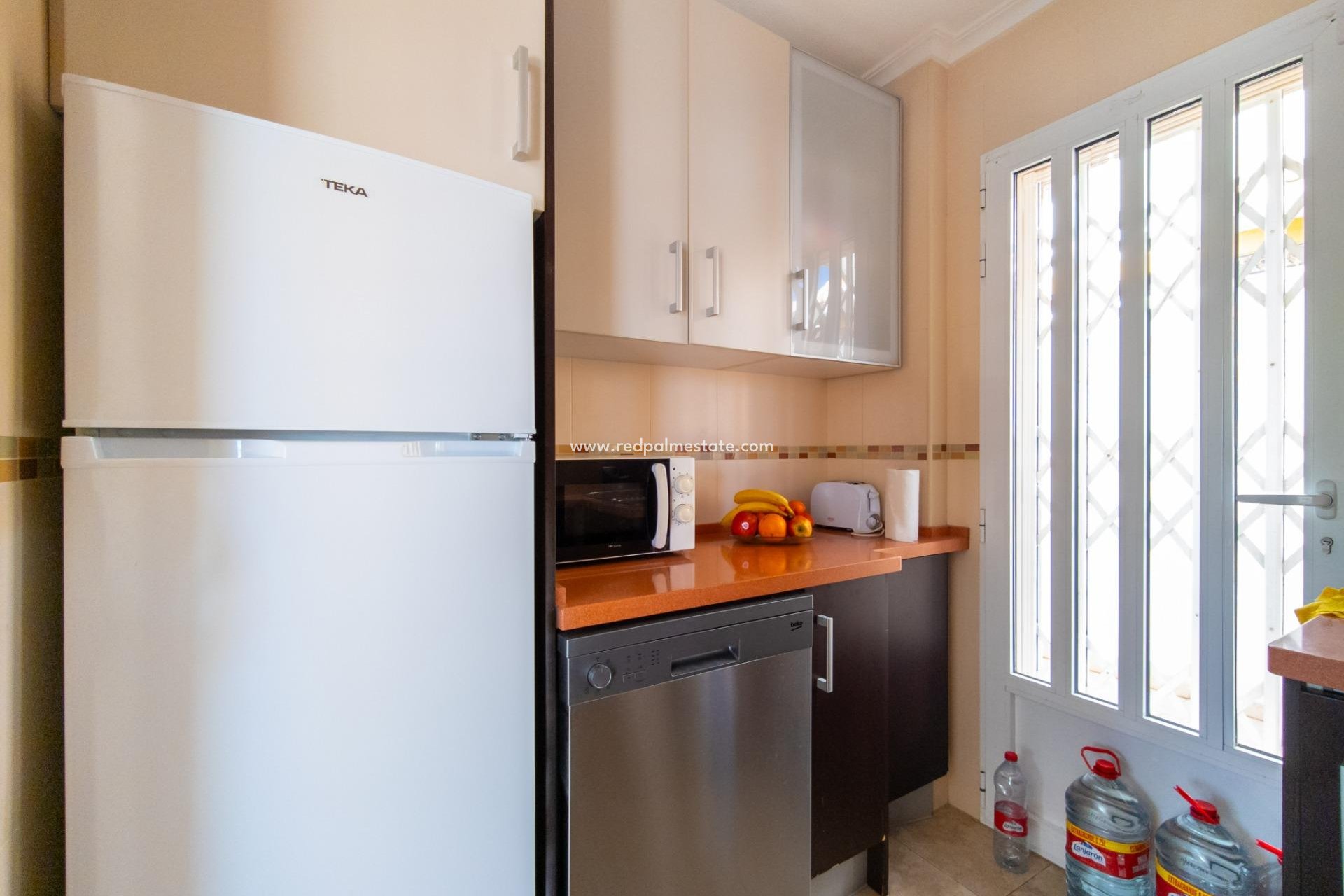 Återförsäljning - Villa -
Torrevieja - La Mata