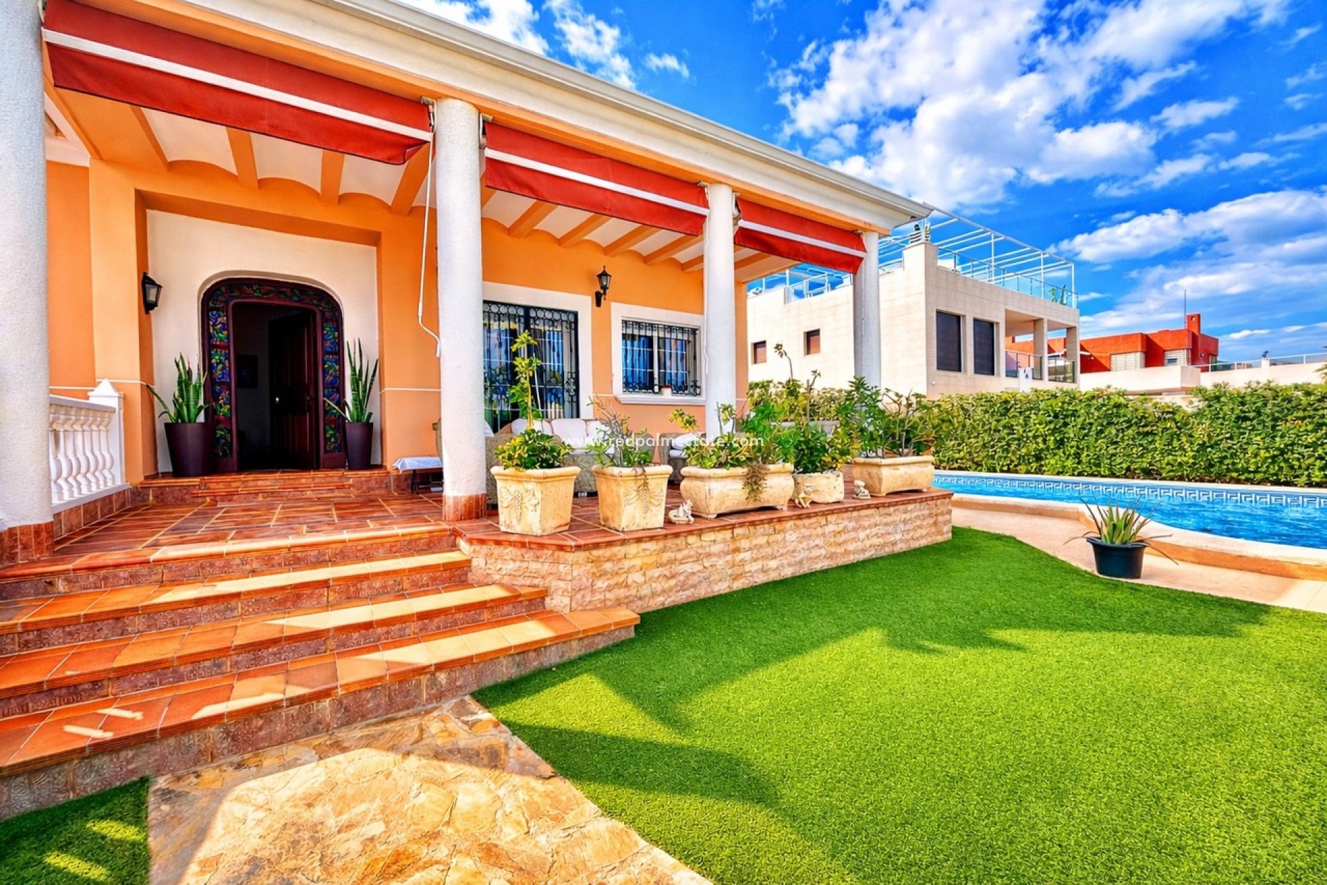 Återförsäljning - Villa -
Torrevieja - La Mata