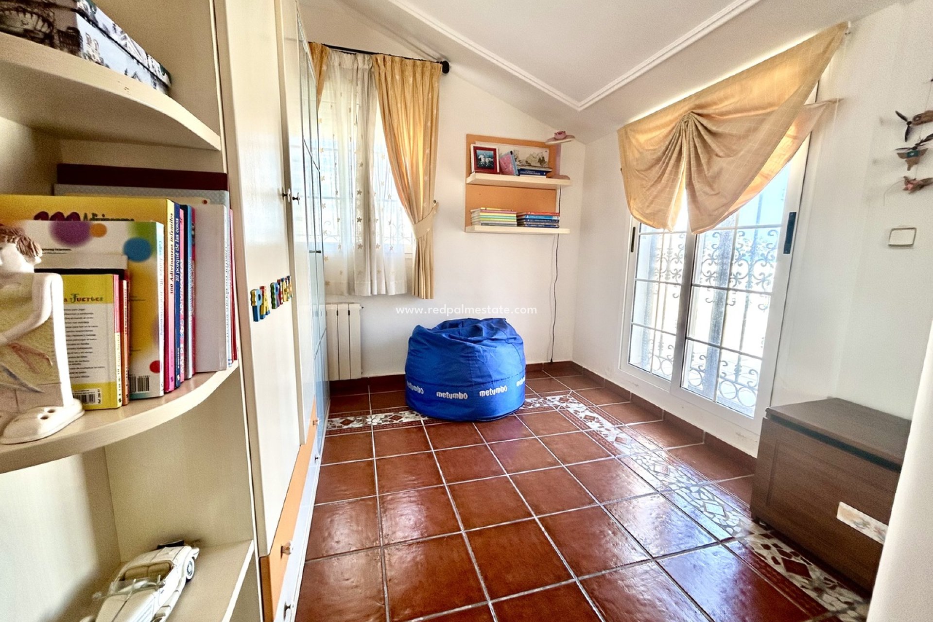 Återförsäljning - Villa -
Torrevieja - La Mata