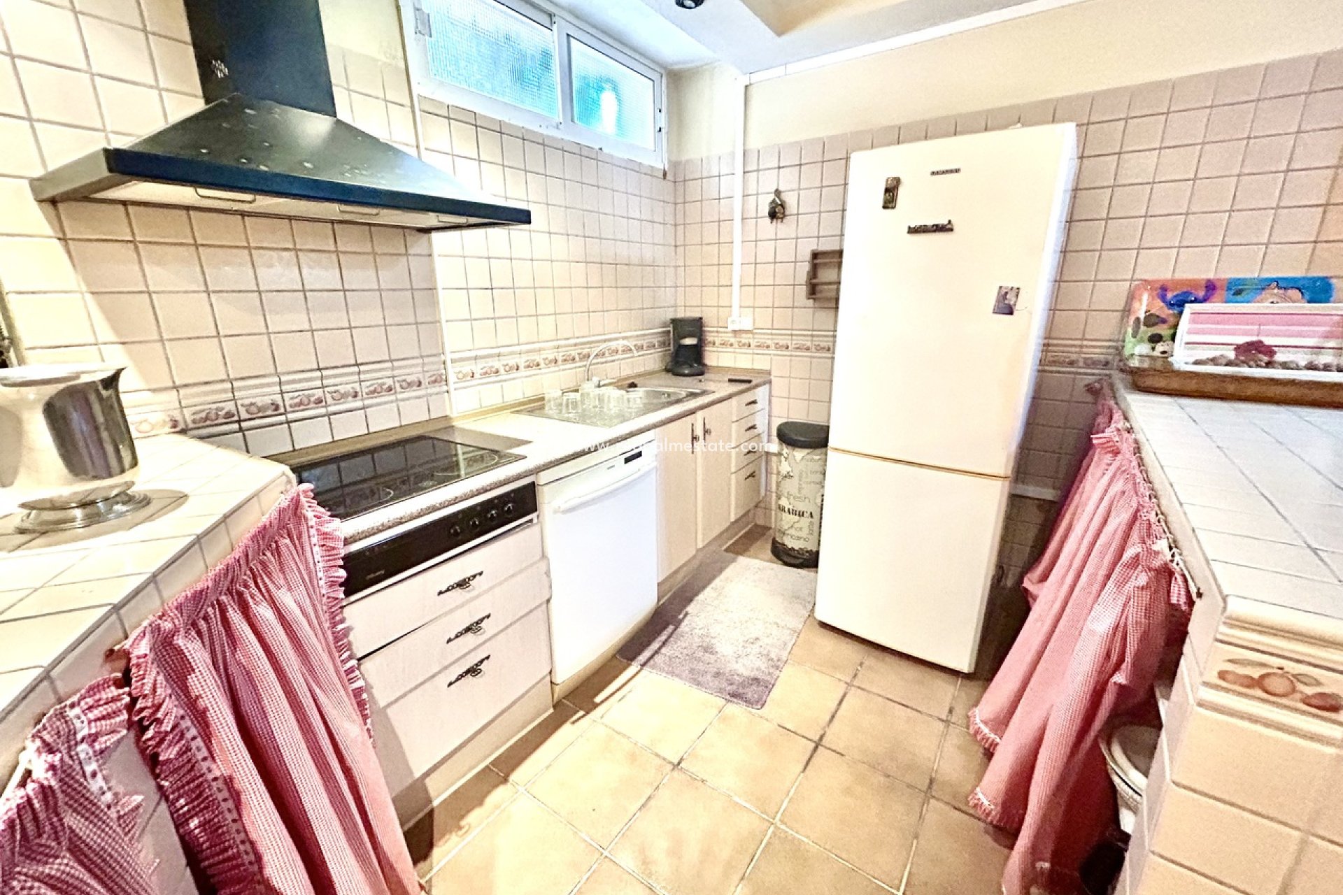 Återförsäljning - Villa -
Torrevieja - La Mata