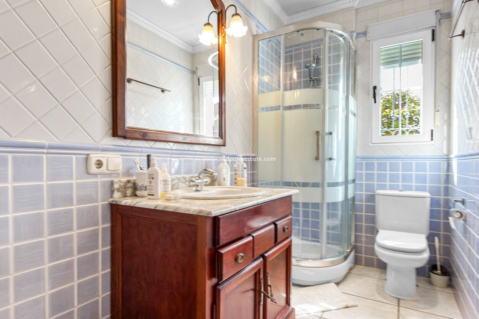 Återförsäljning - Villa -
Torrevieja - La Mata