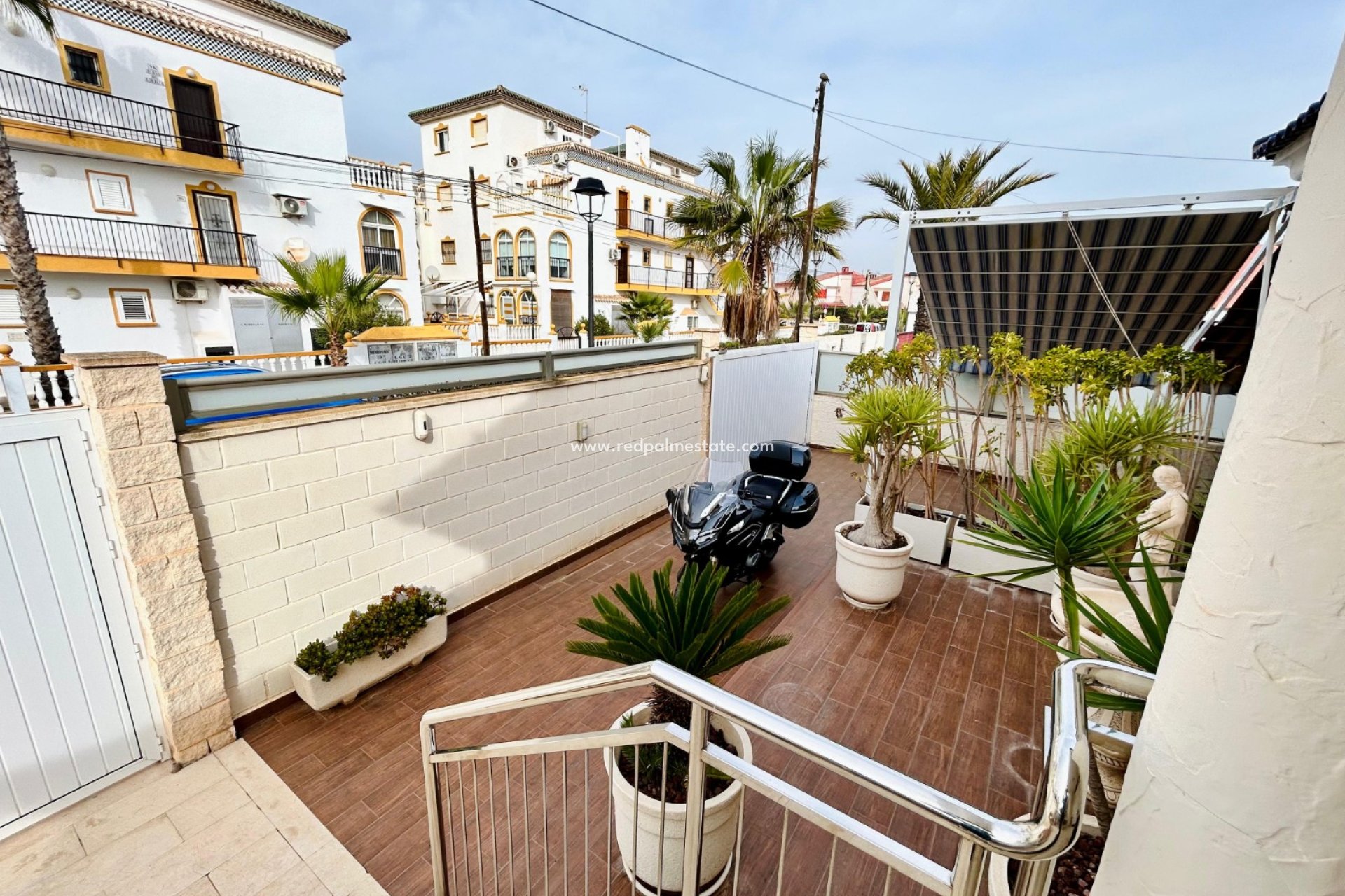 Återförsäljning - Villa -
Torrevieja - La Mata