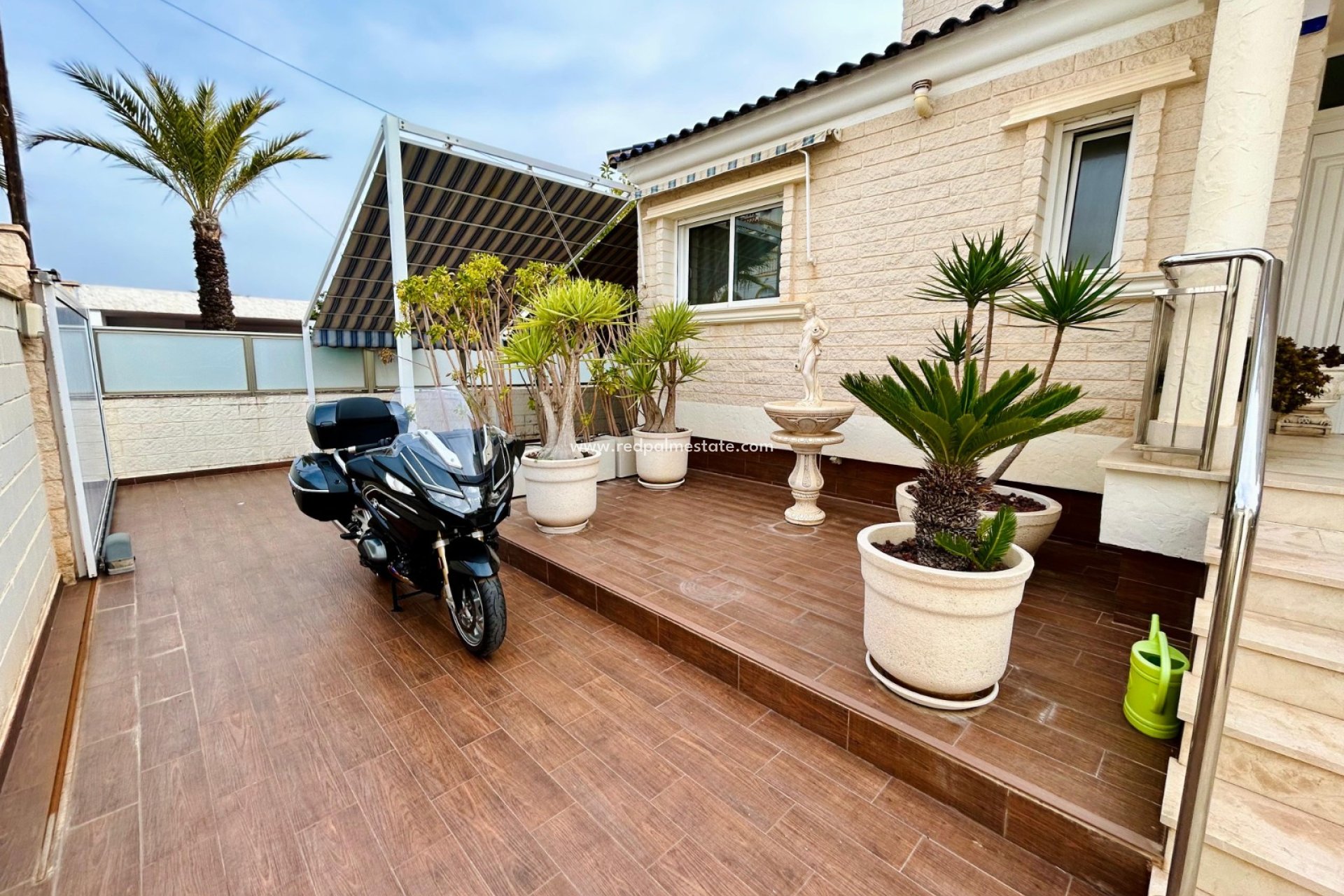 Återförsäljning - Villa -
Torrevieja - La Mata