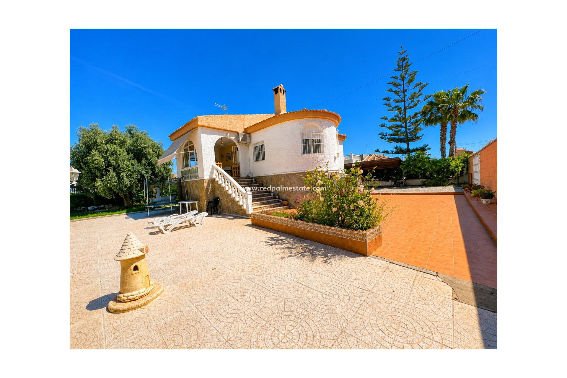 Återförsäljning - Villa -
Torrevieja - La Siesta - El Salado - Torreta