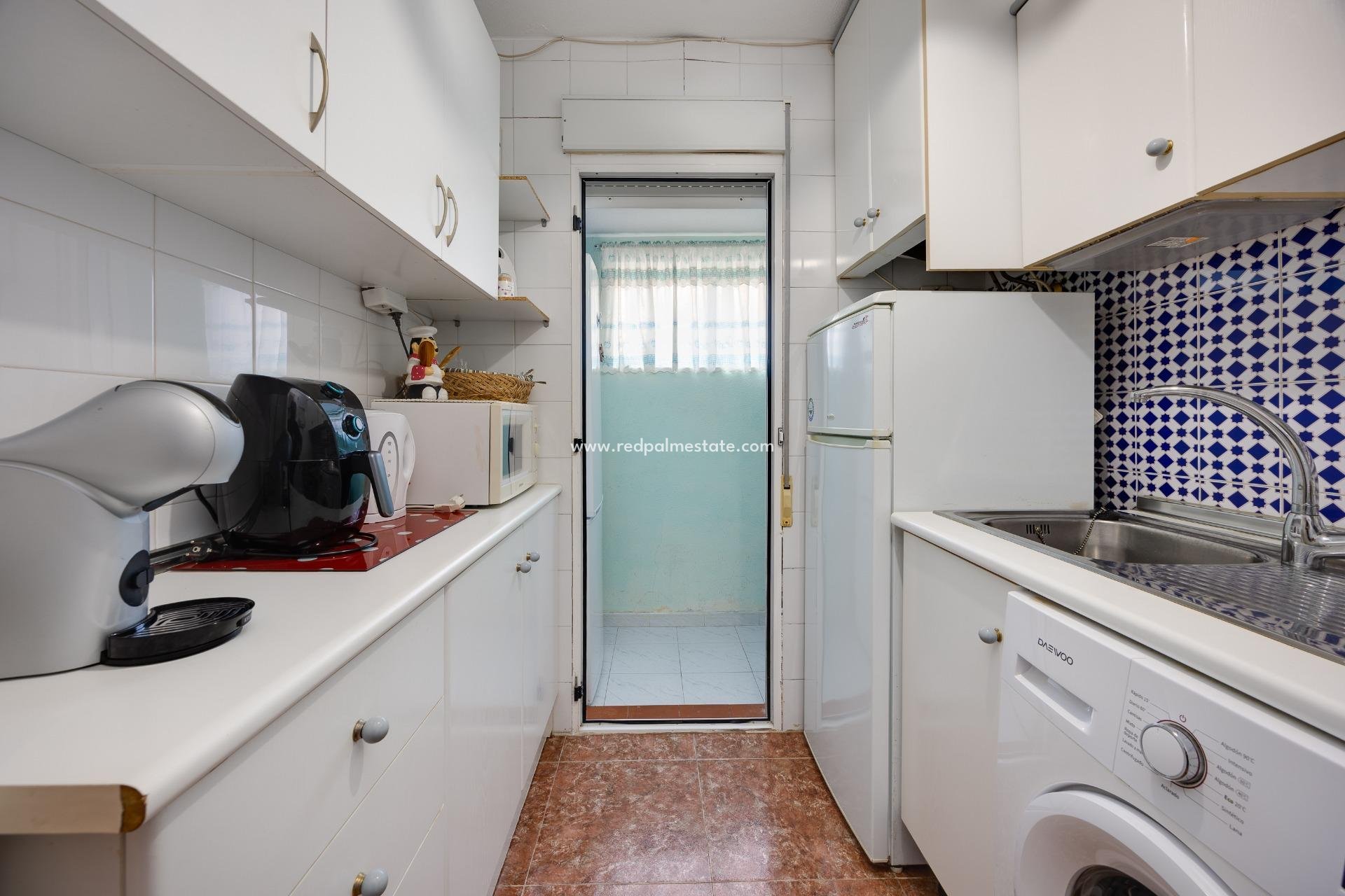 Återförsäljning - Villa -
Torrevieja - La Siesta - El Salado - Torreta