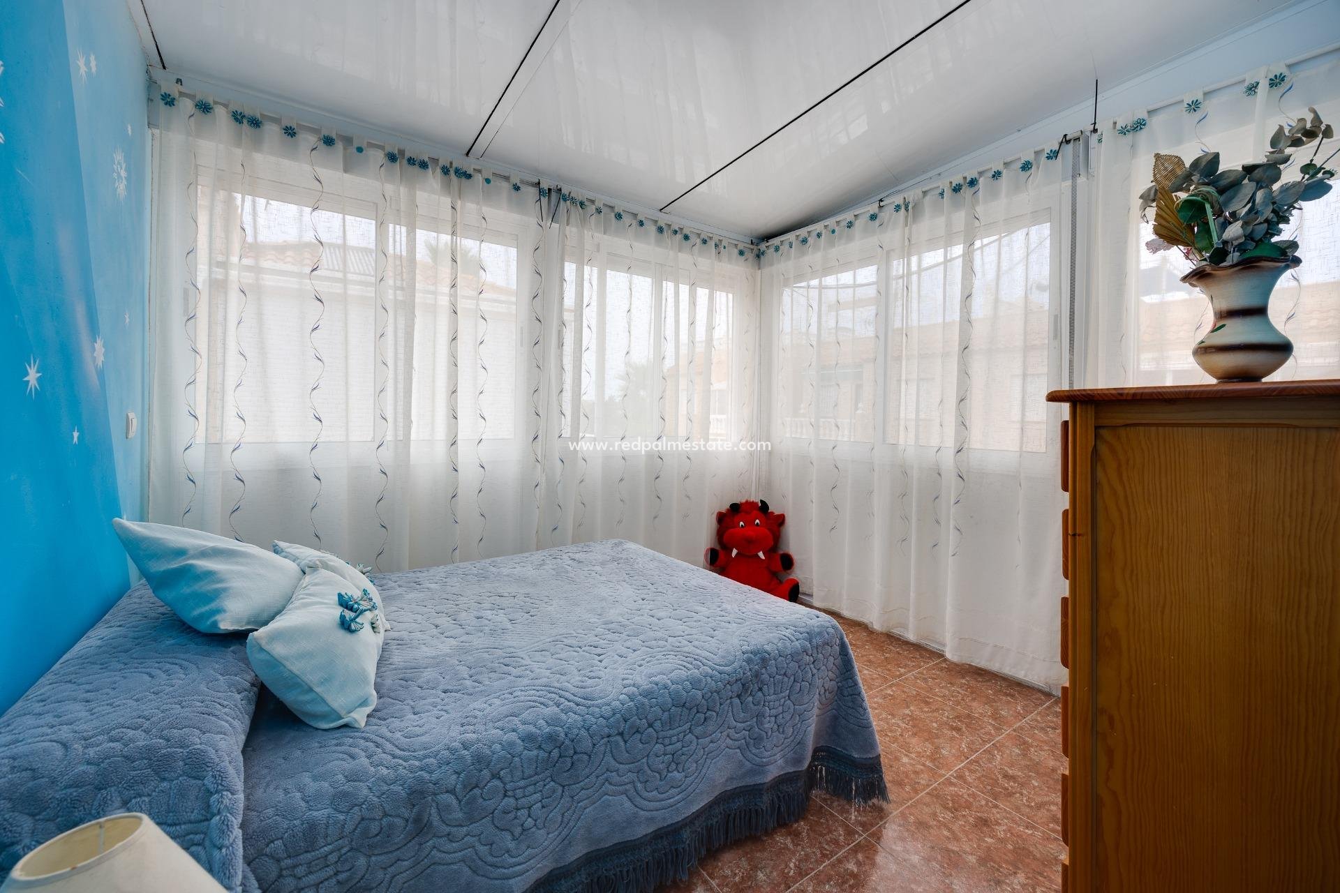 Återförsäljning - Villa -
Torrevieja - La Siesta - El Salado - Torreta