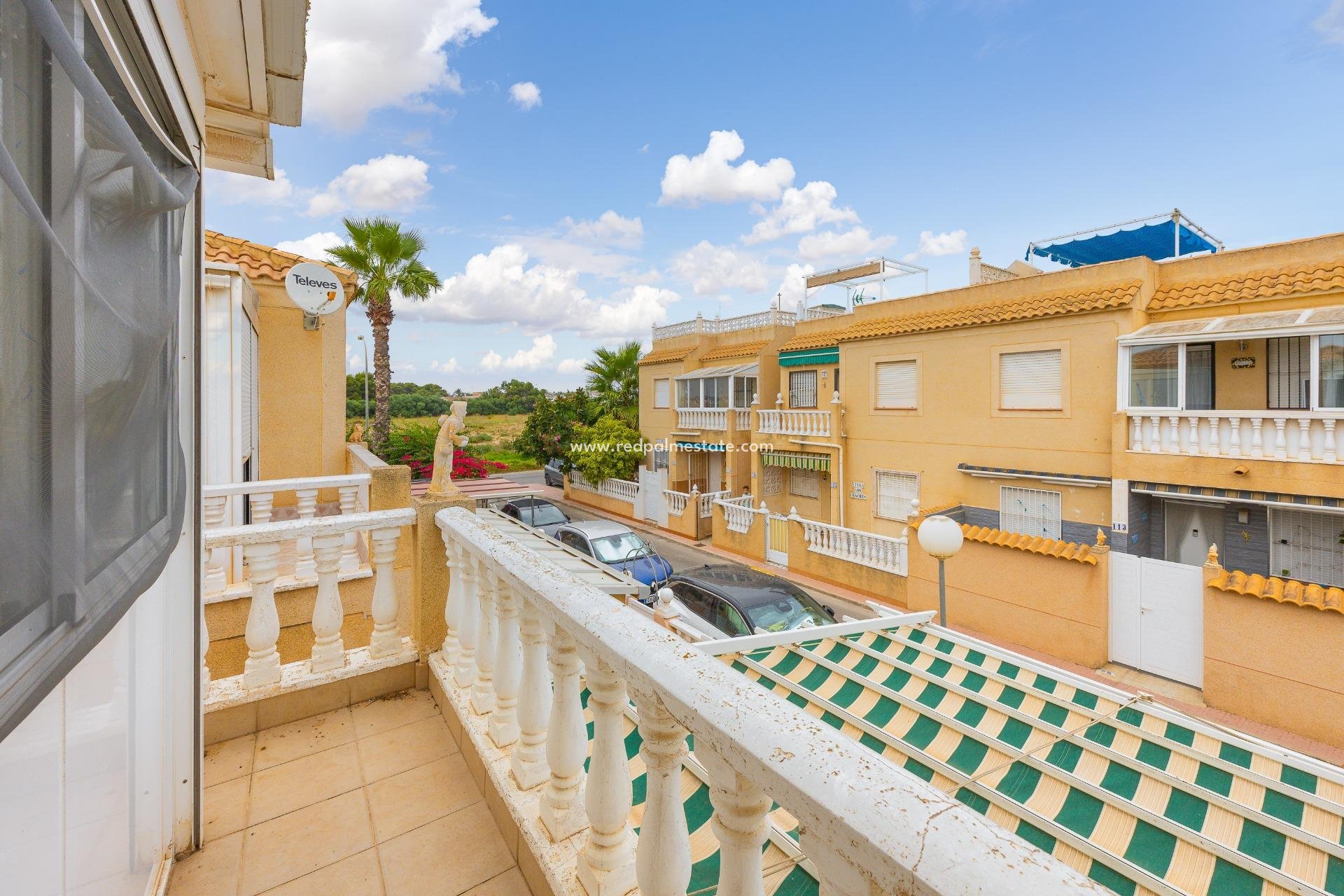 Återförsäljning - Villa -
Torrevieja - La Siesta - El Salado - Torreta