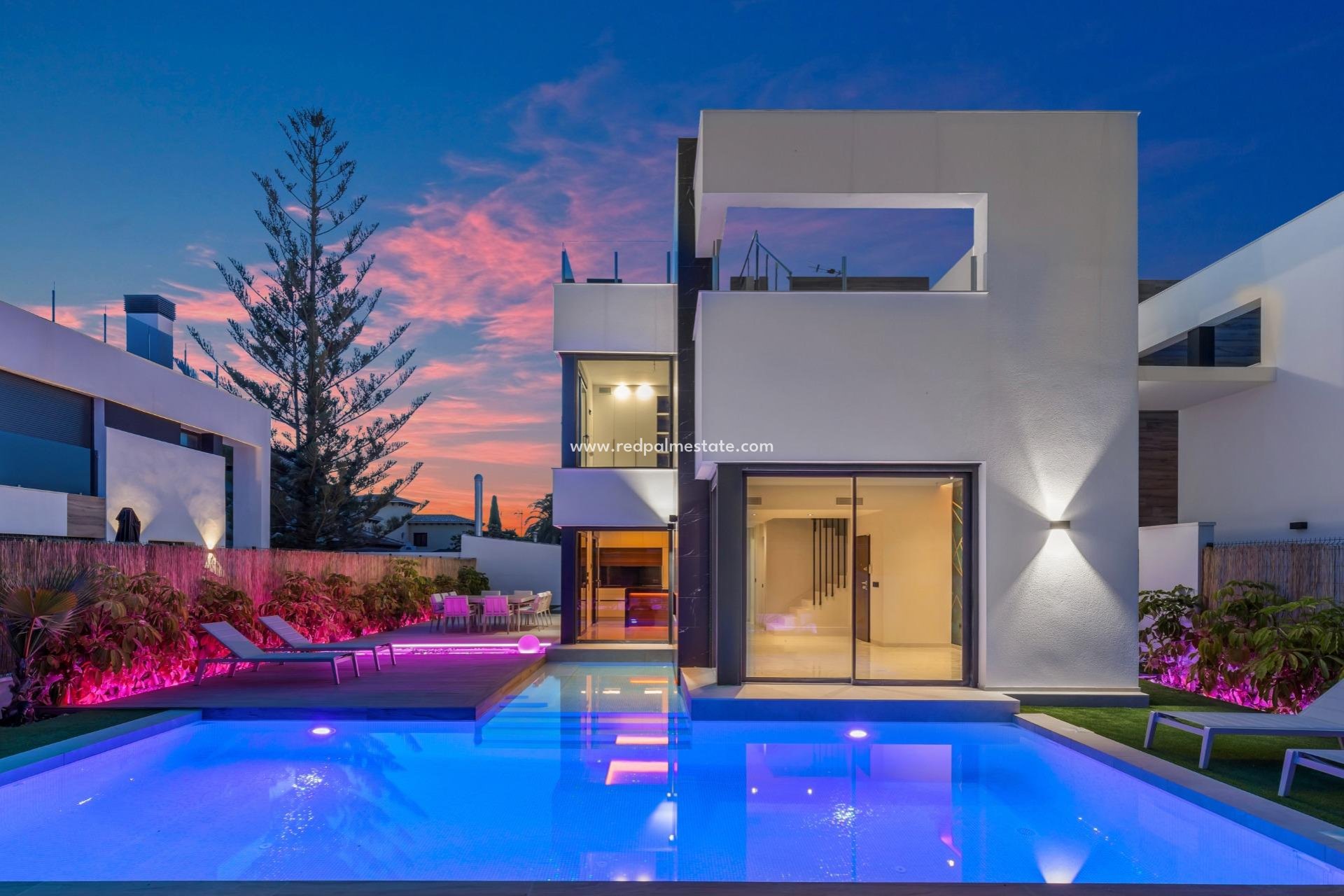 Återförsäljning - Villa -
Torrevieja - La Siesta - El Salado - Torreta