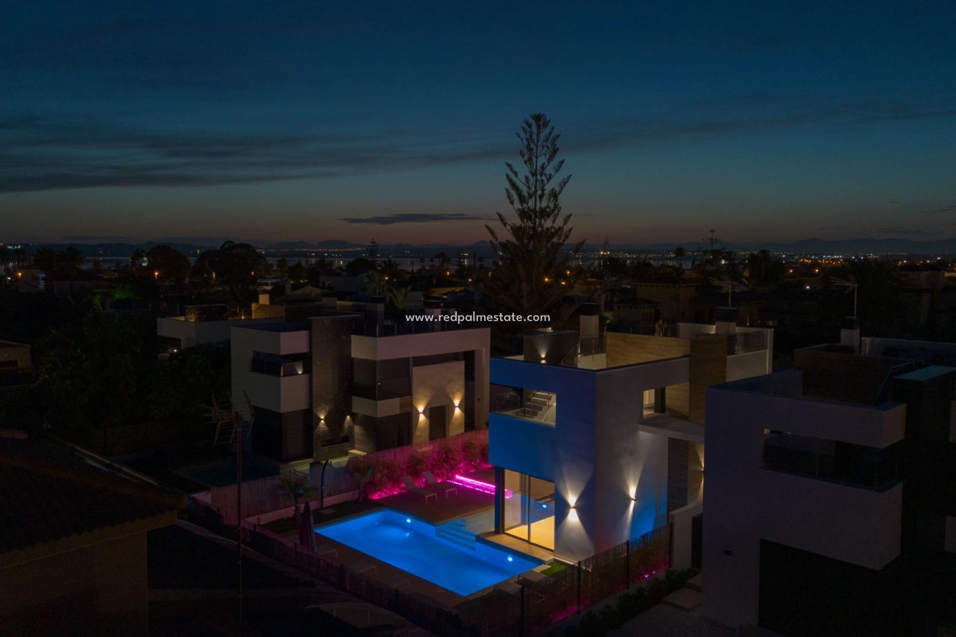 Återförsäljning - Villa -
Torrevieja - La Siesta - El Salado - Torreta