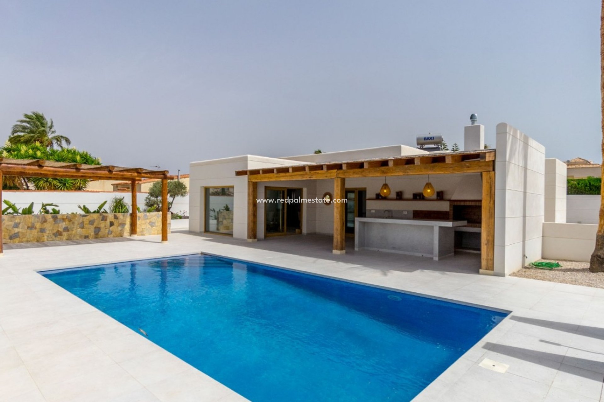 Återförsäljning - Villa -
Torrevieja - La Siesta - El Salado -  Torreta