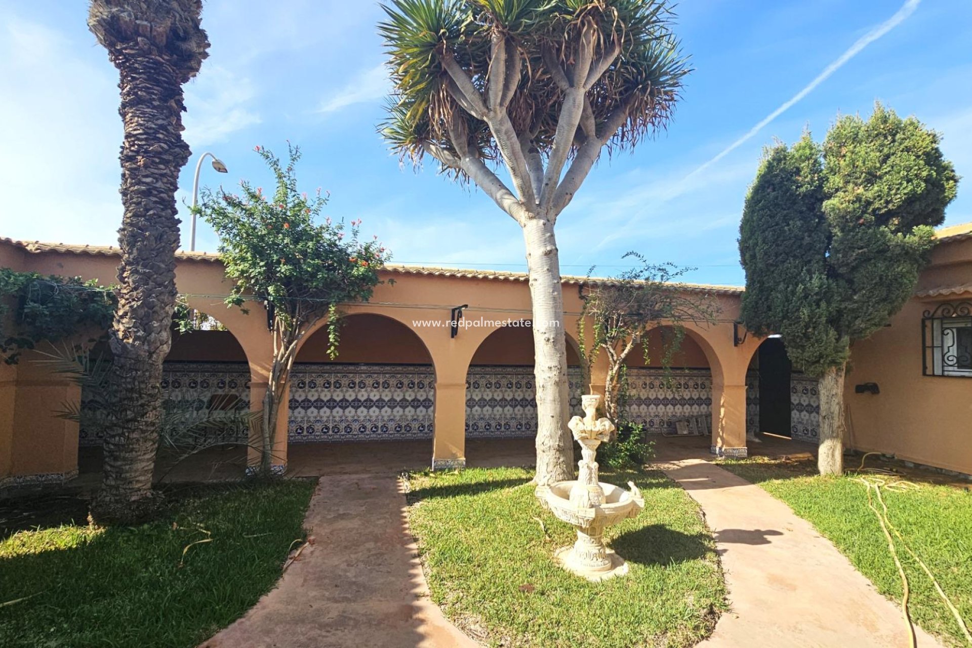 Återförsäljning - Villa -
Torrevieja - La Siesta - El Salado -  Torreta