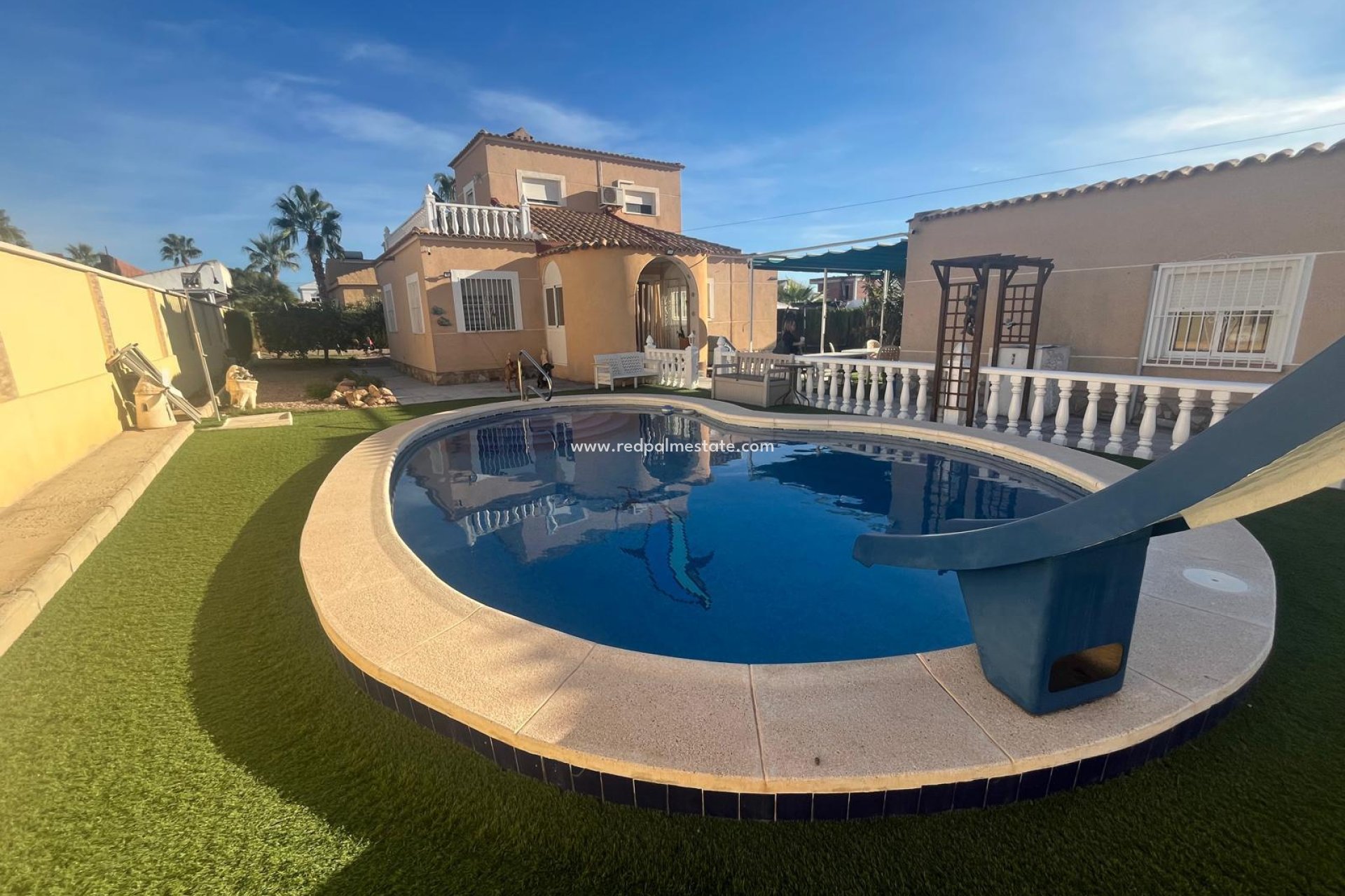 Återförsäljning - Villa -
Torrevieja - La Siesta - El Salado -  Torreta