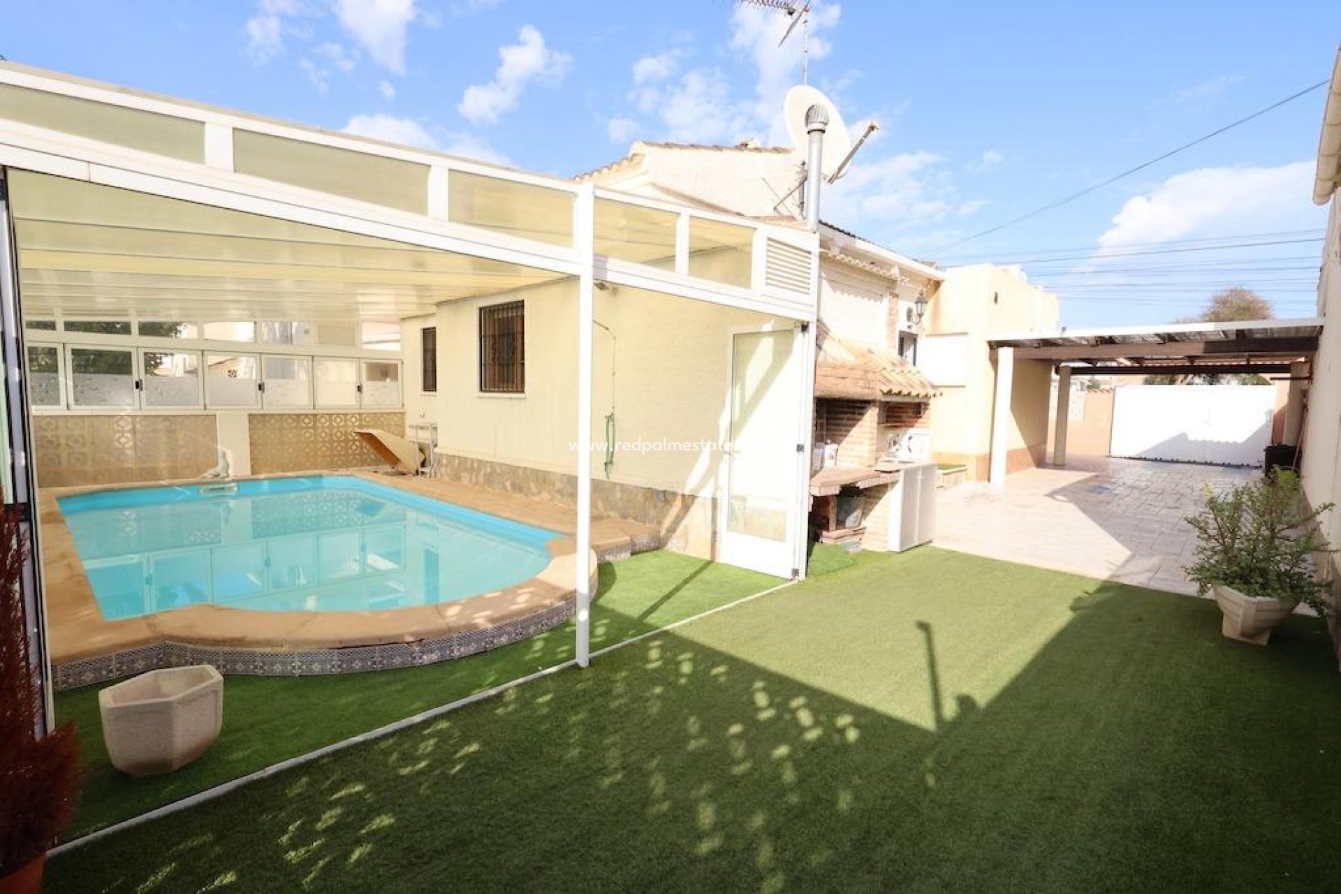 Återförsäljning - Villa -
Torrevieja - La Siesta - El Salado - Torreta