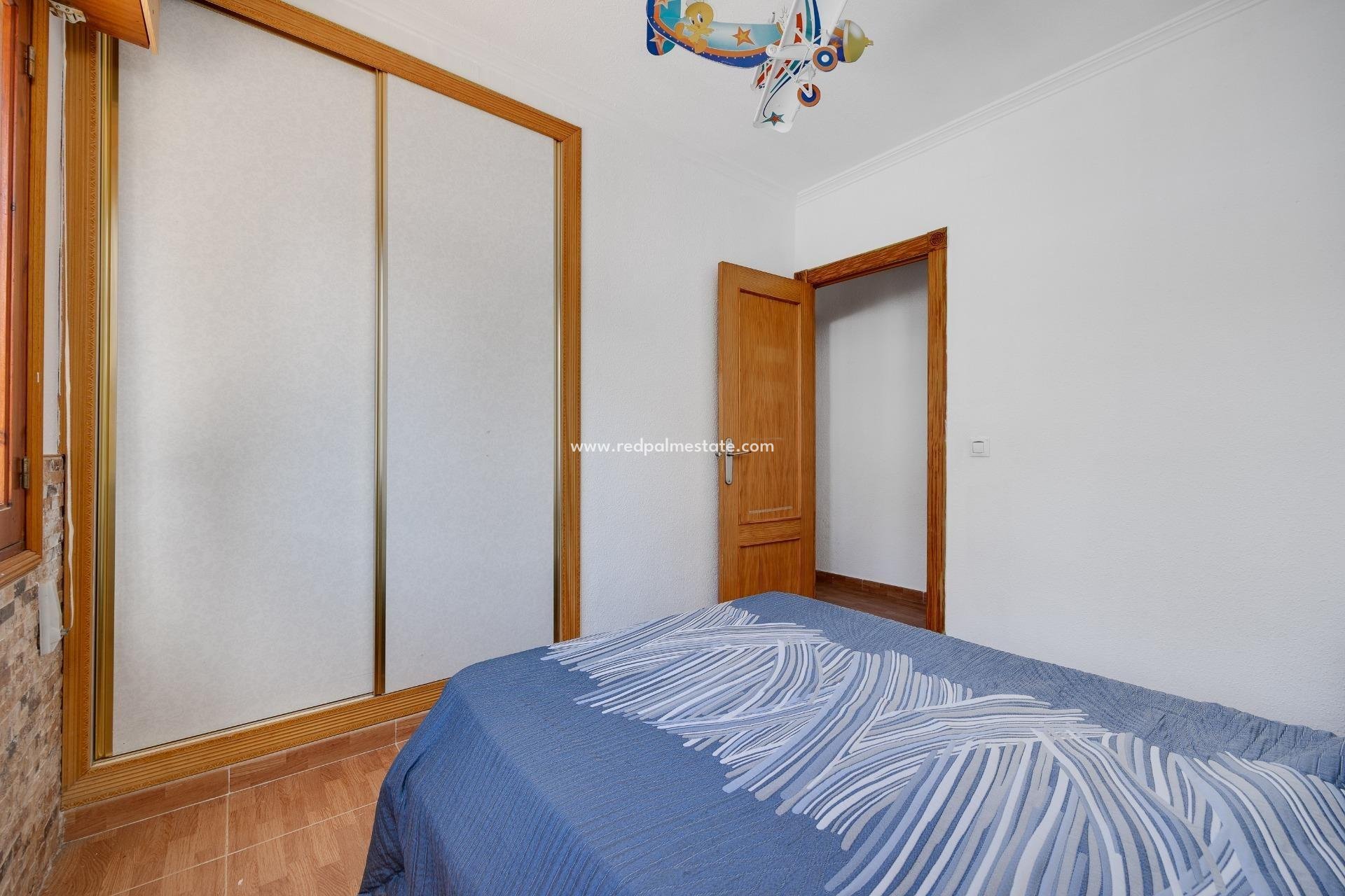 Återförsäljning - Villa -
Torrevieja - La Siesta - El Salado - Torreta