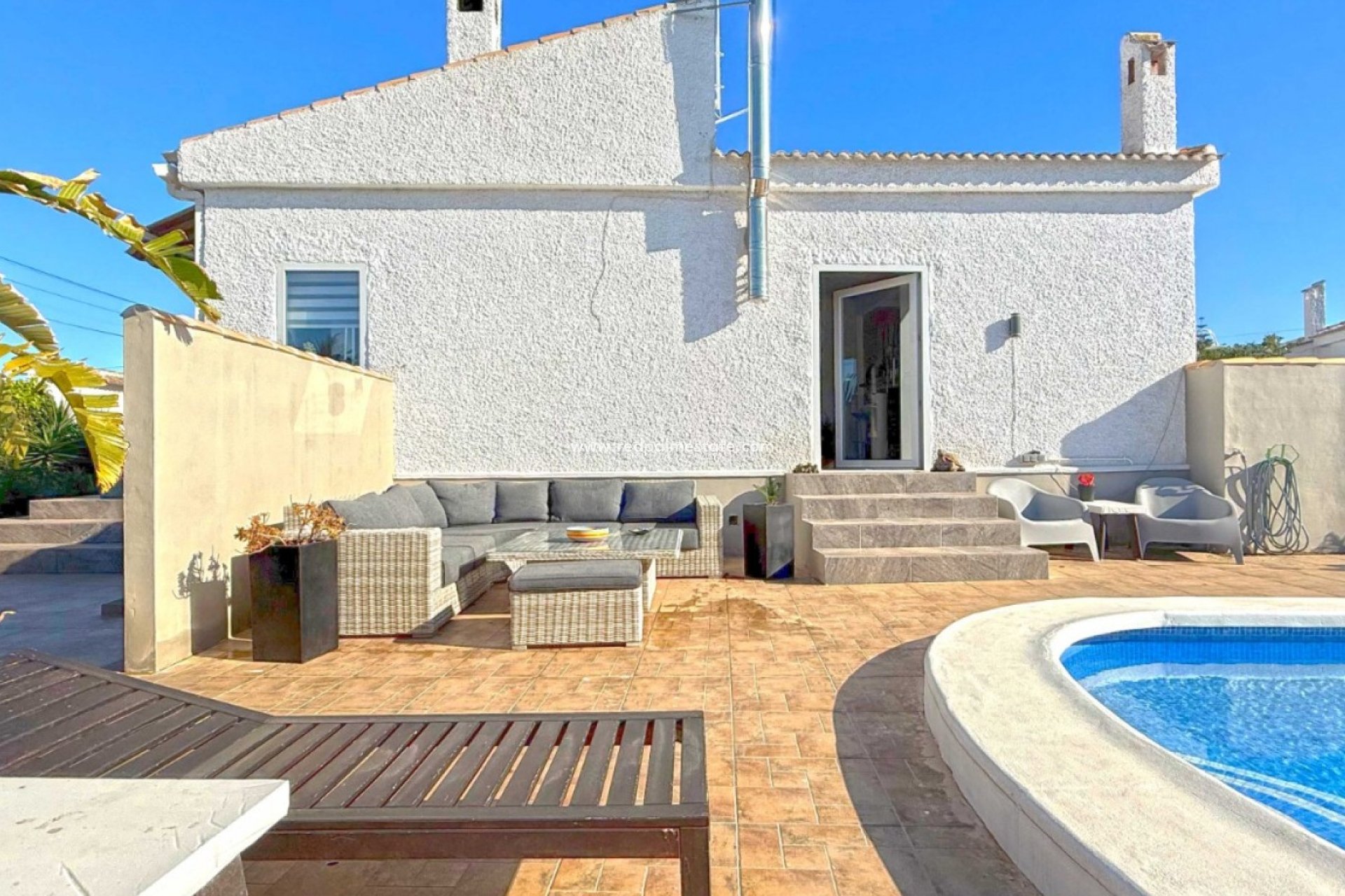 Återförsäljning - Villa -
Torrevieja - La Siesta - El Salado -  Torreta