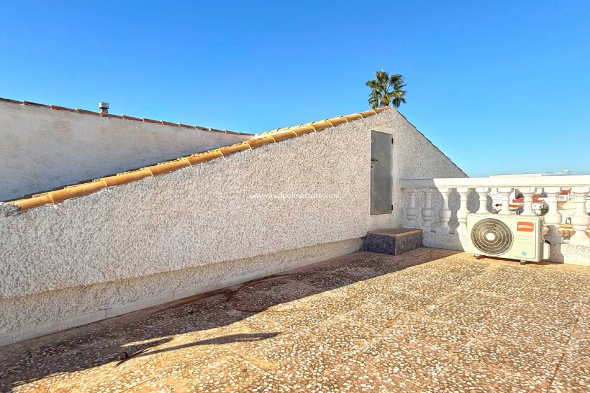 Återförsäljning - Villa -
Torrevieja - La Siesta - El Salado -  Torreta