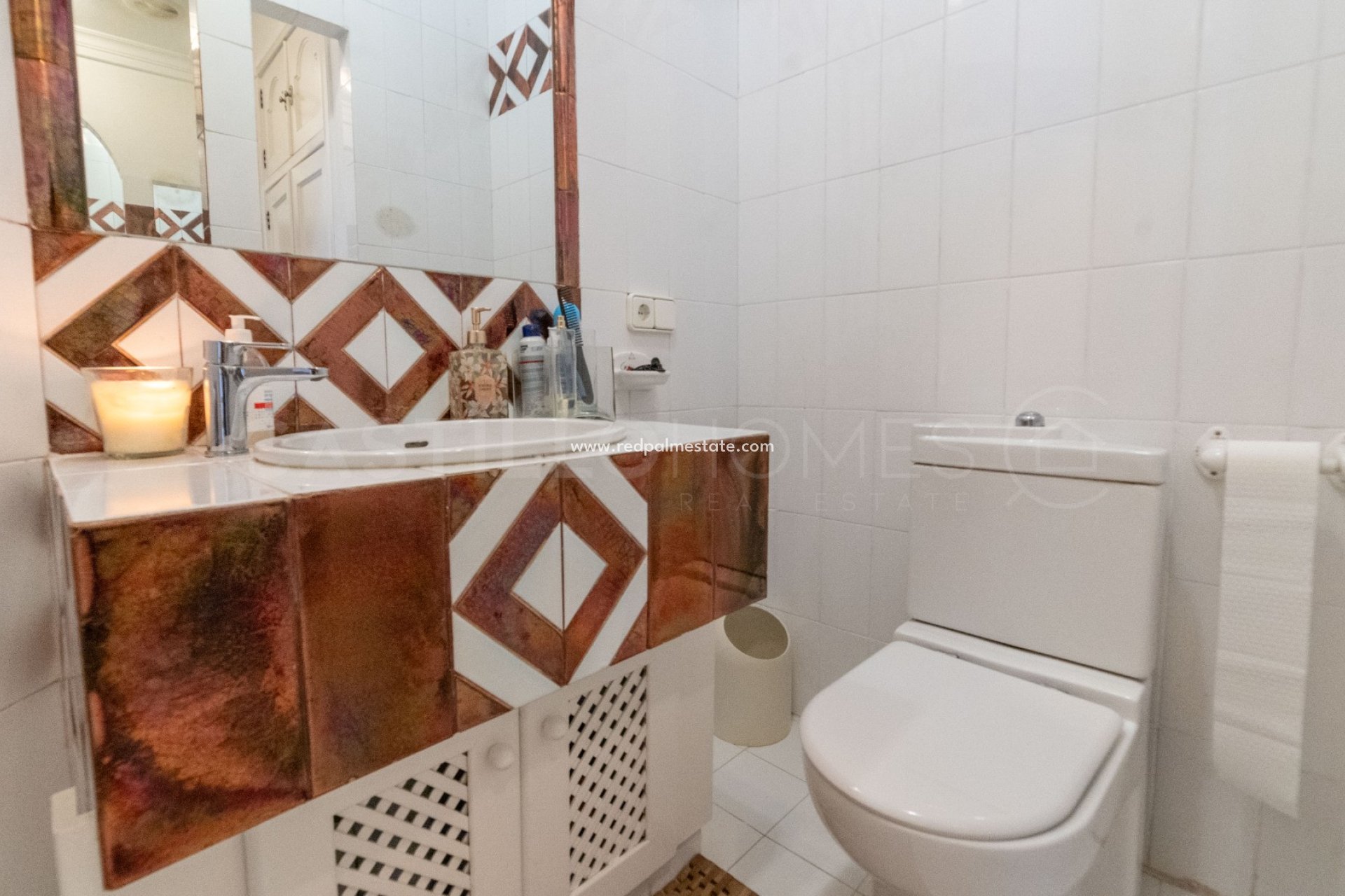 Återförsäljning - Villa -
Torrevieja - La Siesta - El Salado -  Torreta