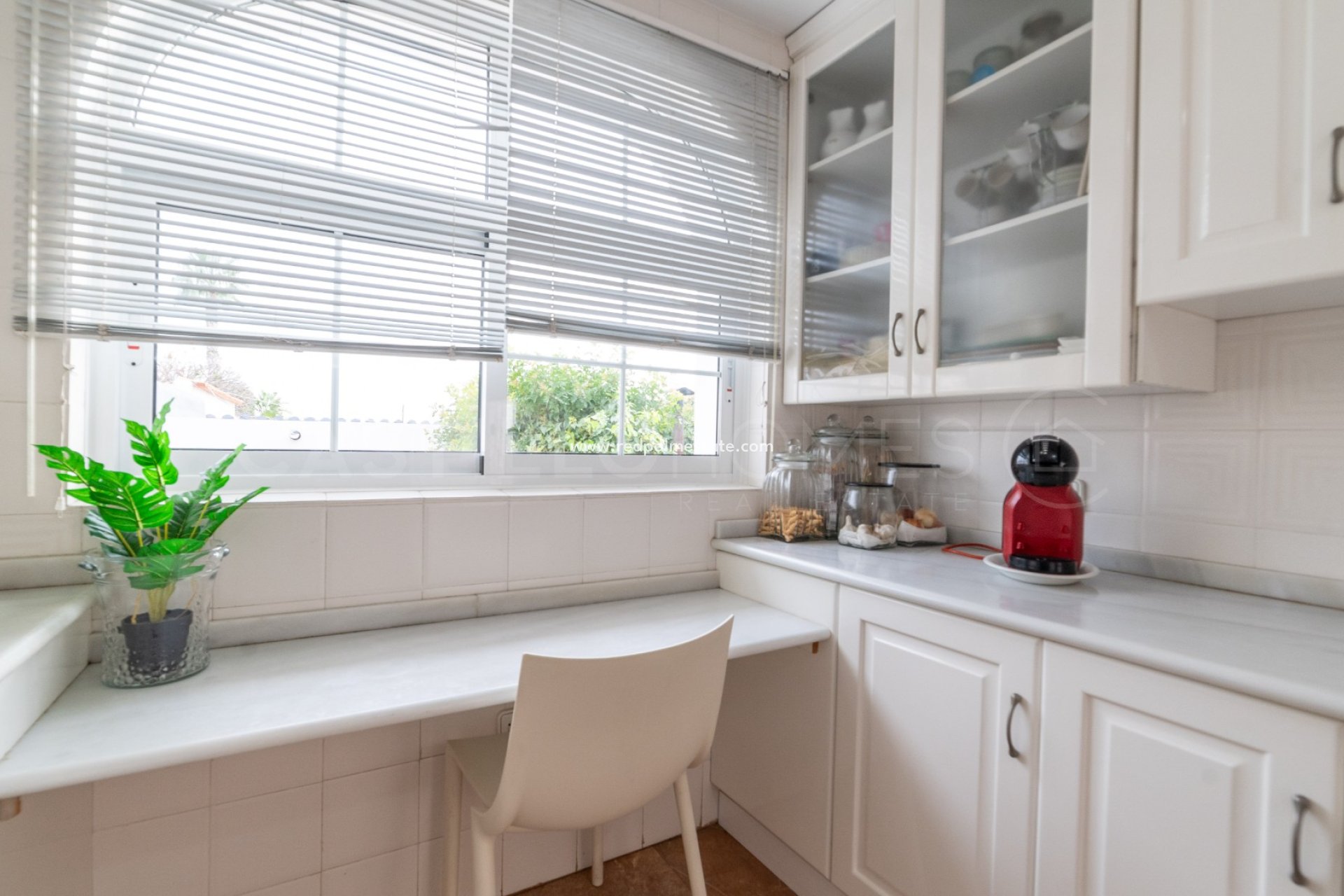 Återförsäljning - Villa -
Torrevieja - La Siesta - El Salado -  Torreta