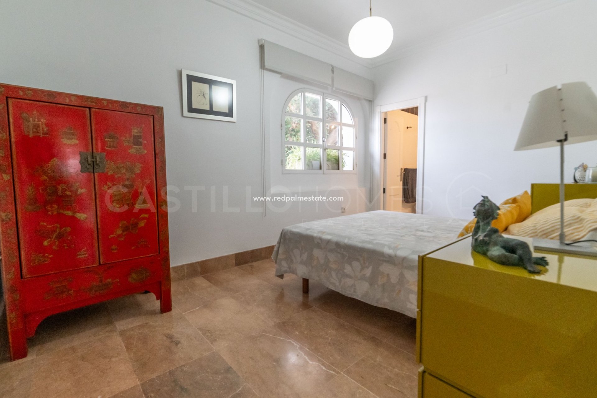 Återförsäljning - Villa -
Torrevieja - La Siesta - El Salado -  Torreta