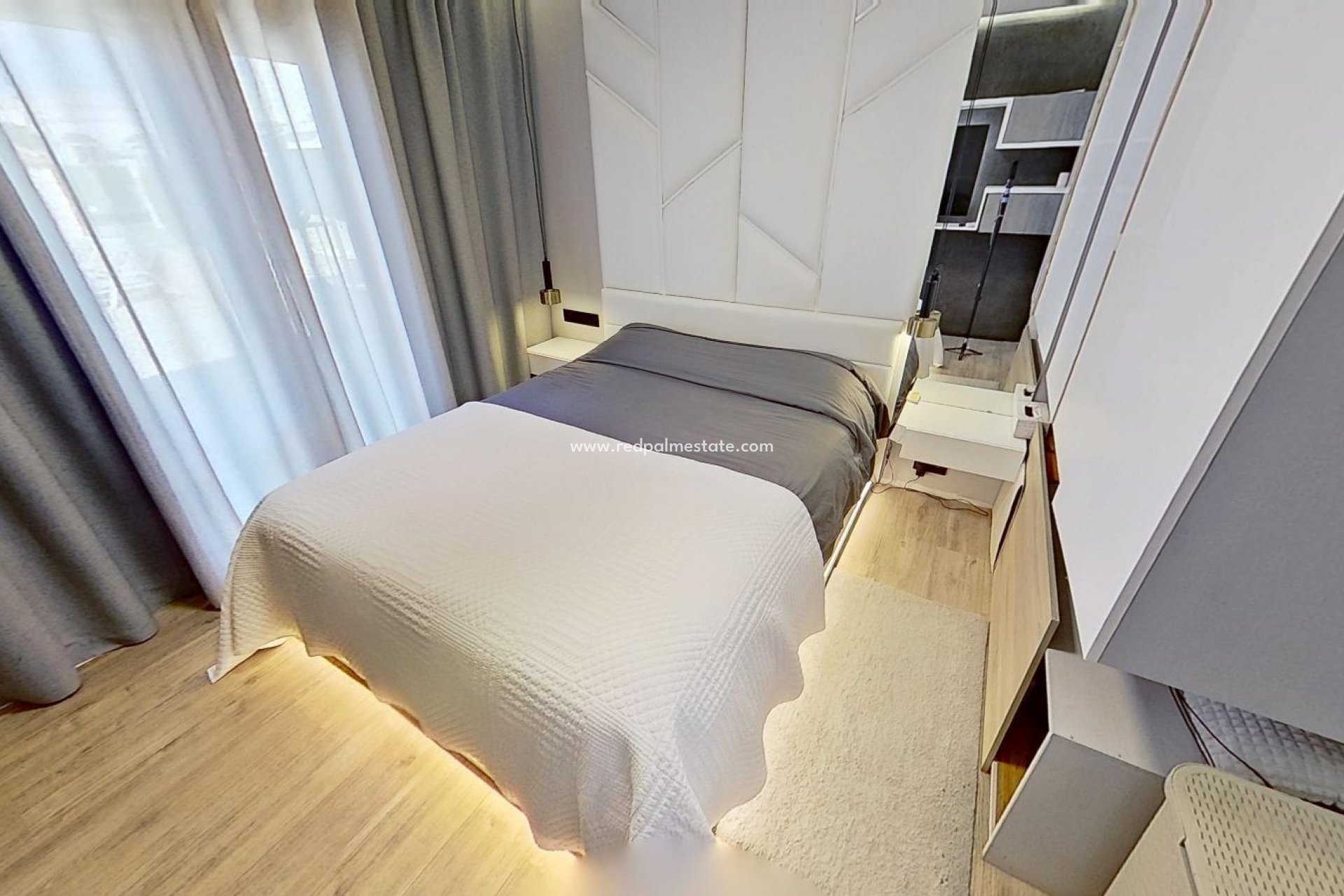 Återförsäljning - Villa -
Torrevieja - La Siesta - El Salado -  Torreta