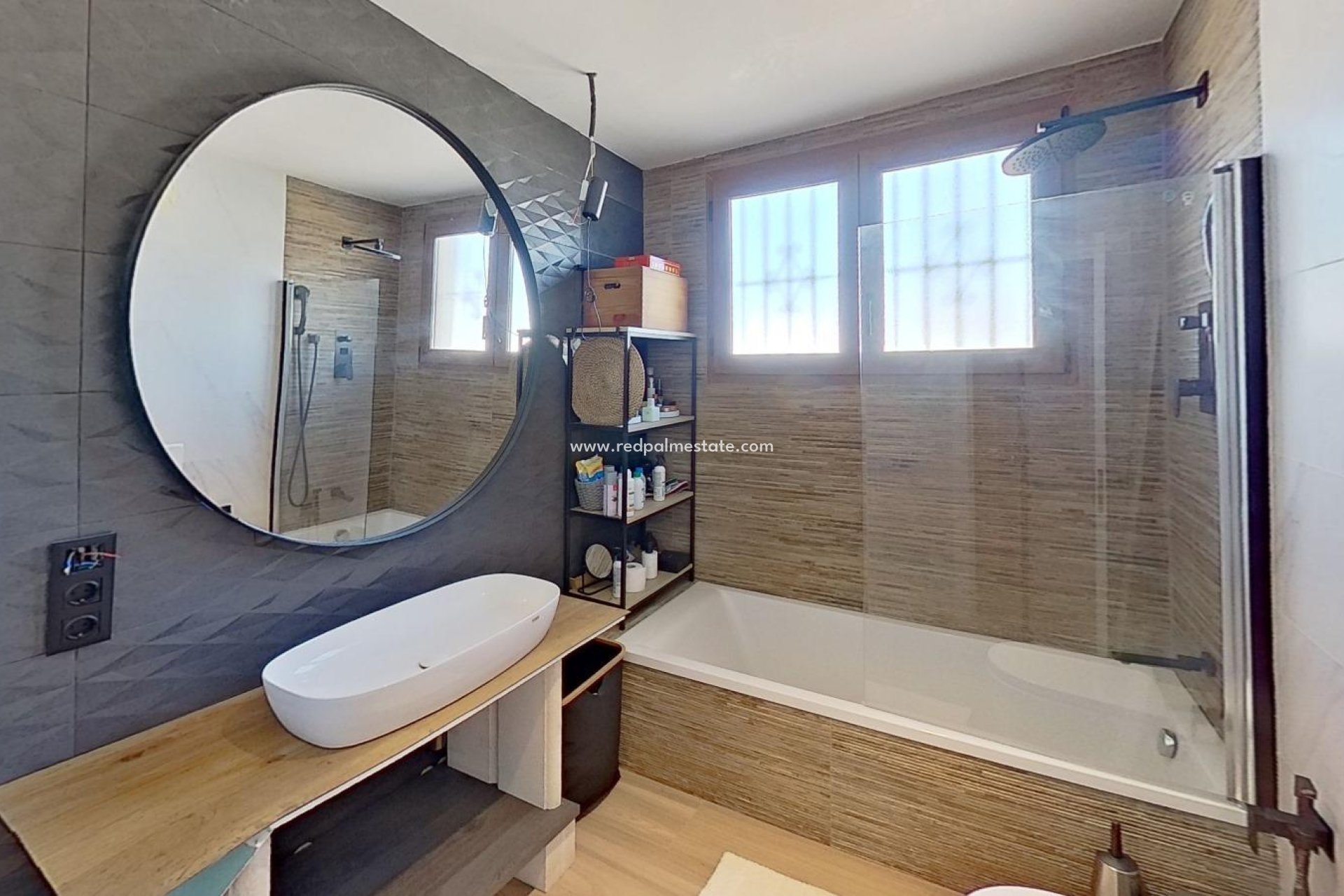 Återförsäljning - Villa -
Torrevieja - La Siesta - El Salado -  Torreta