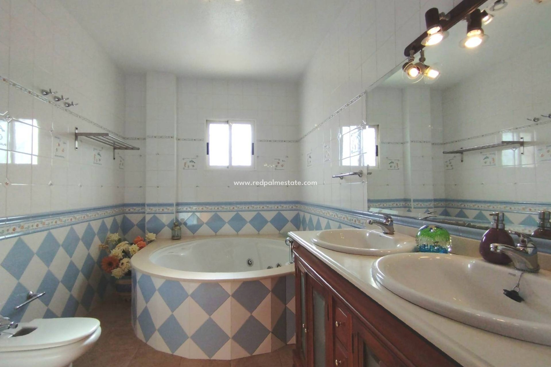 Återförsäljning - Villa -
Torrevieja - La Siesta - El Salado -  Torreta