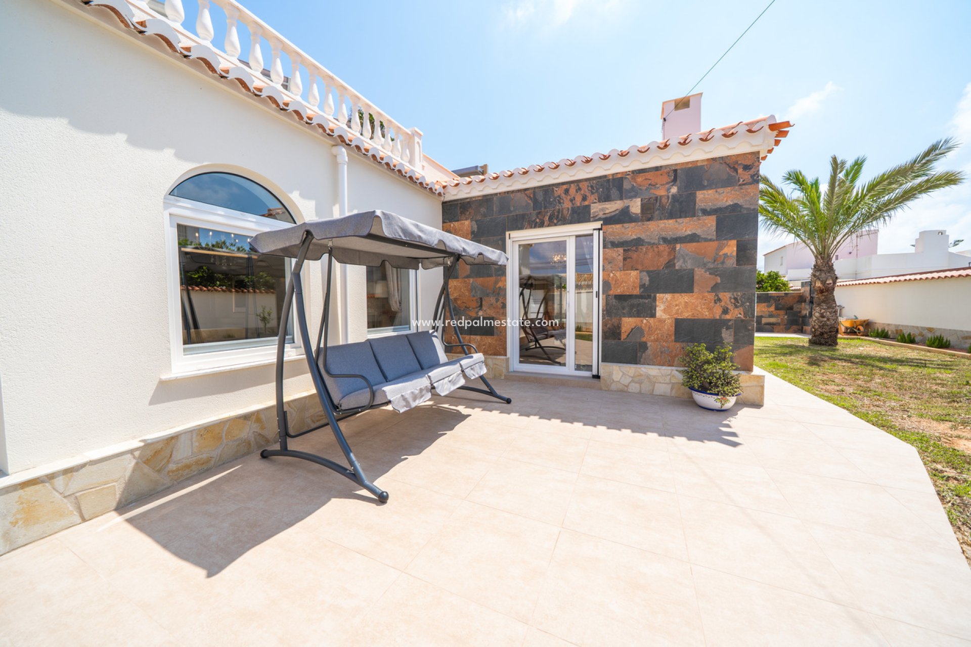 Återförsäljning - Villa -
Torrevieja - La Siesta - El Salado - Torreta