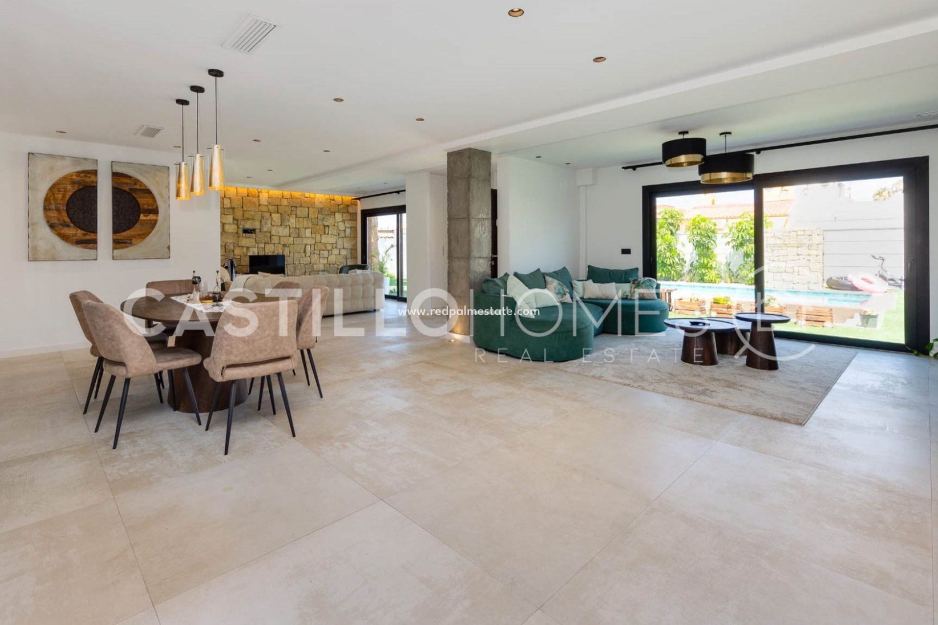 Återförsäljning - Villa -
Torrevieja - La Siesta - El Salado -  Torreta