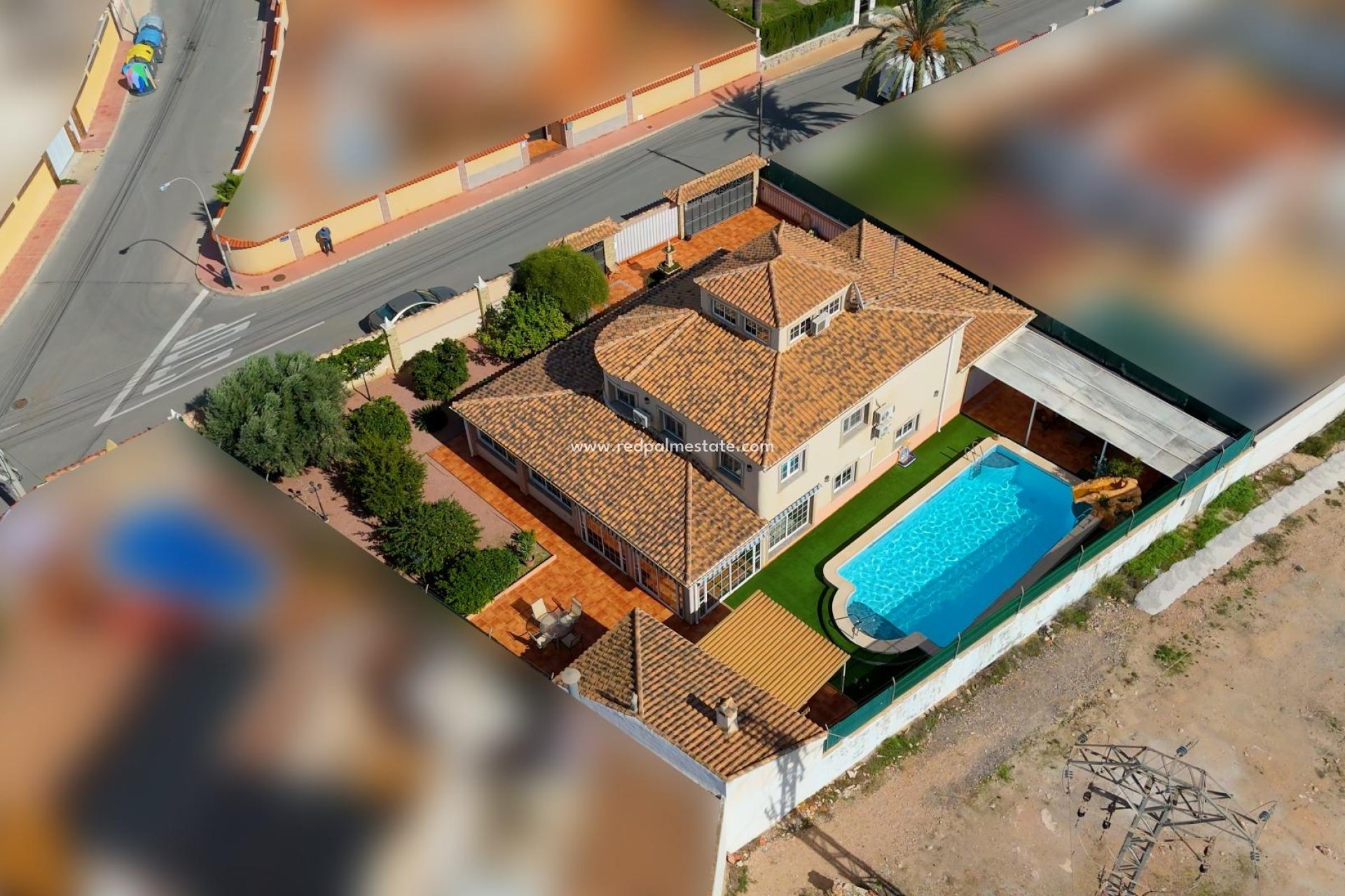 Återförsäljning - Villa -
Torrevieja - La Siesta - El Salado -  Torreta