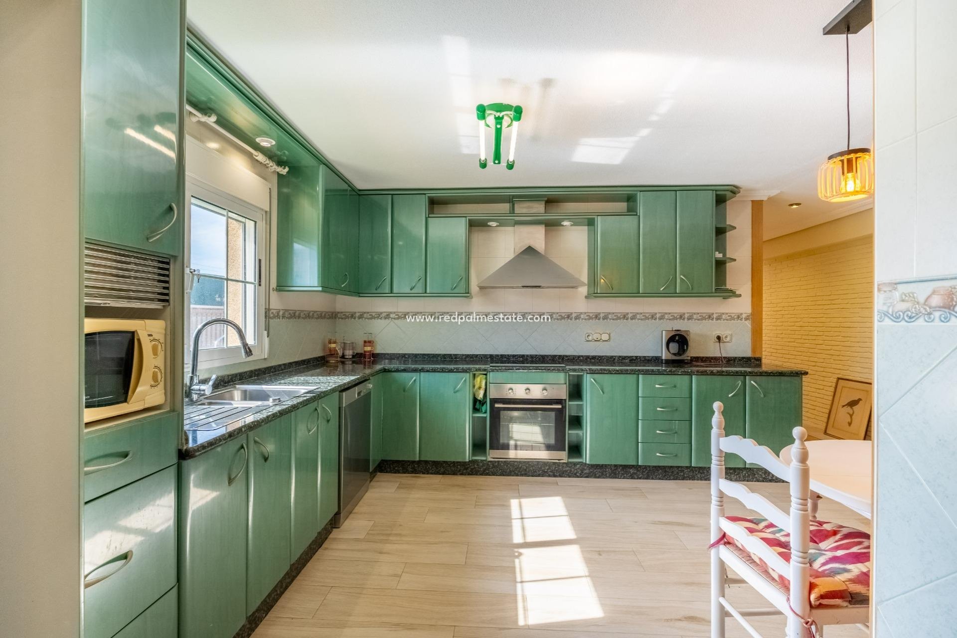 Återförsäljning - Villa -
Torrevieja - La Siesta - El Salado -  Torreta