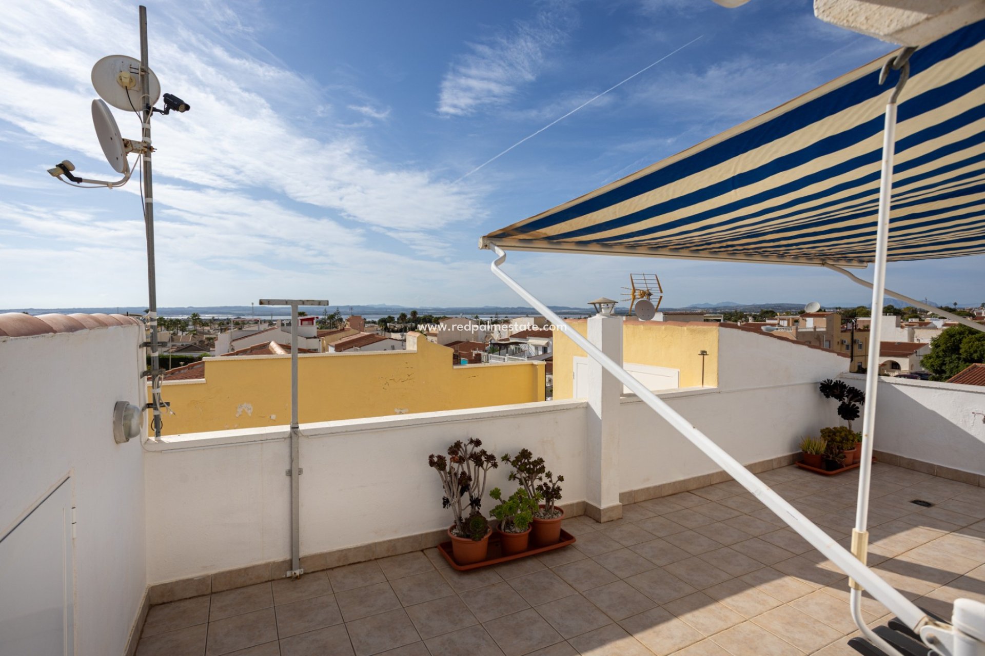 Återförsäljning - Villa -
Torrevieja - La Siesta - El Salado - Torreta