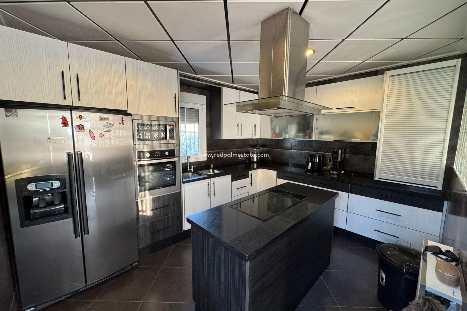 Återförsäljning - Villa -
Torrevieja - La Siesta - El Salado -  Torreta