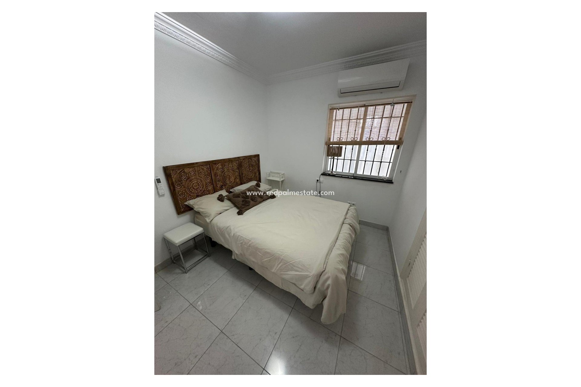 Återförsäljning - Villa -
Torrevieja - La Siesta - El Salado -  Torreta