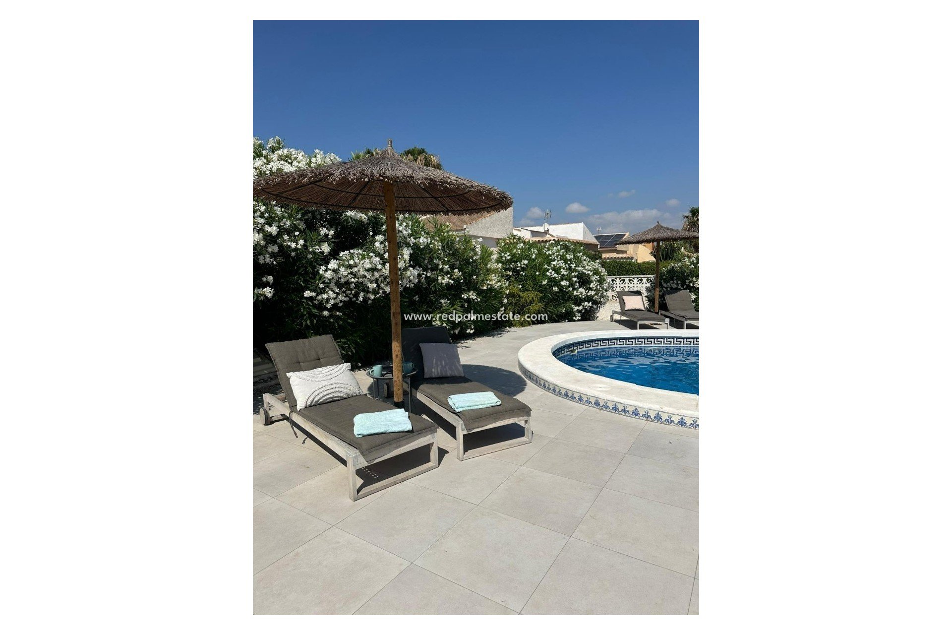 Återförsäljning - Villa -
Torrevieja - La Siesta - El Salado -  Torreta