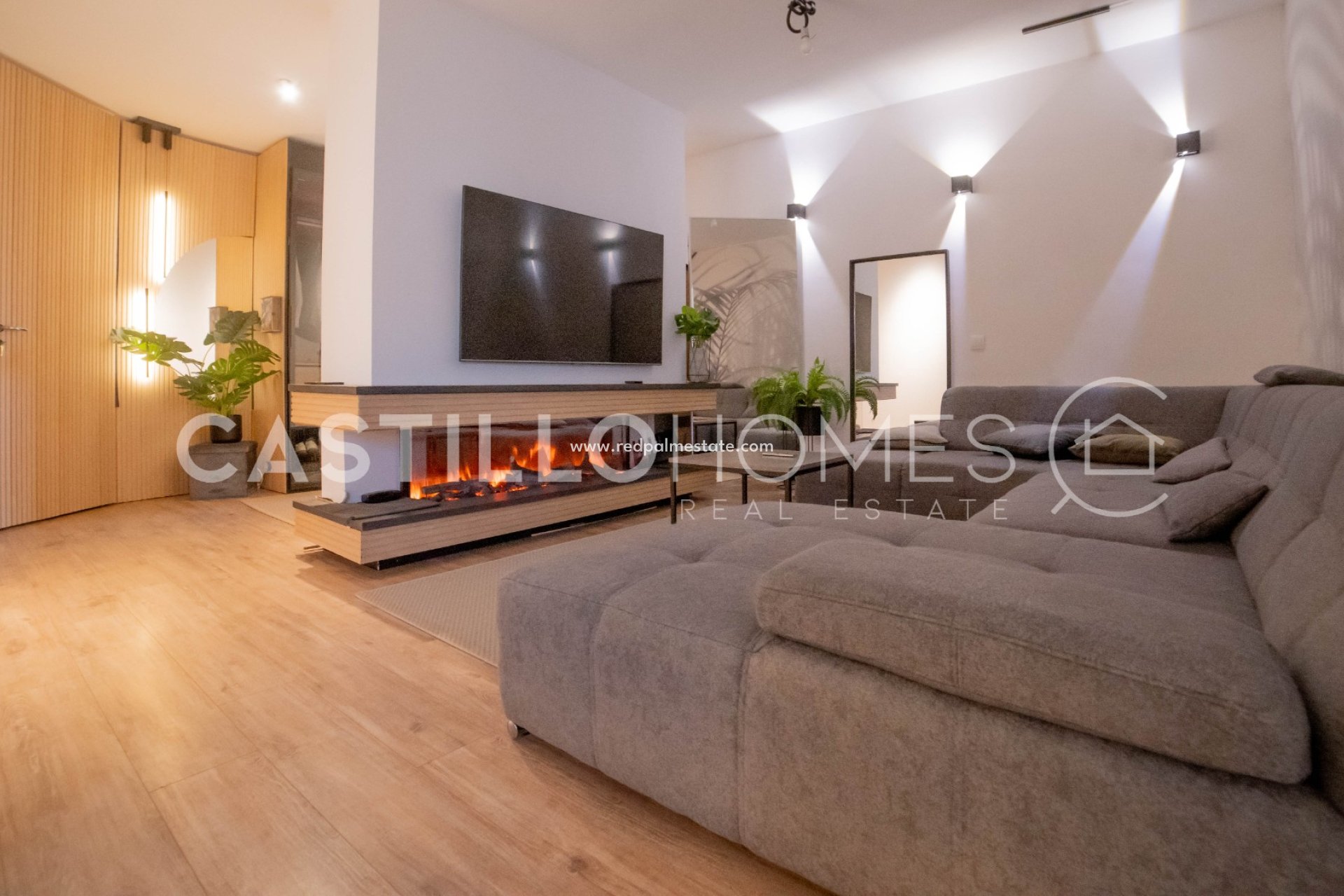 Återförsäljning - Villa -
Torrevieja - La Siesta - El Salado -  Torreta