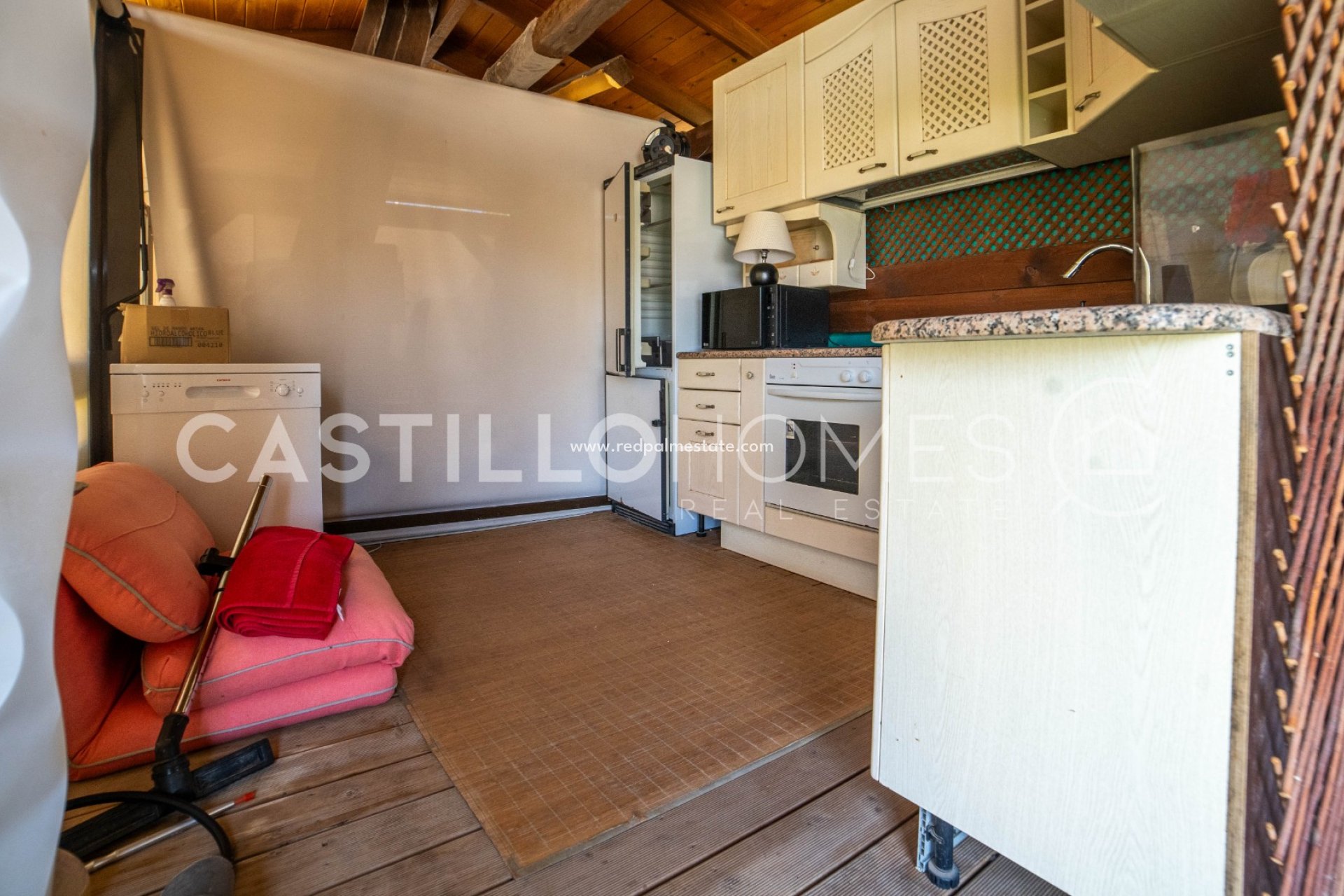 Återförsäljning - Villa -
Torrevieja - La Siesta - El Salado -  Torreta