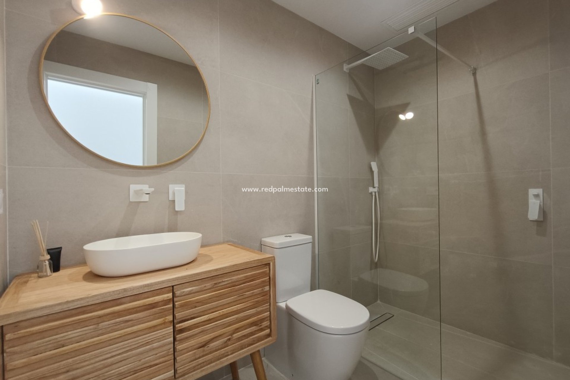 Återförsäljning - Villa -
Torrevieja - La Siesta - El Salado - Torreta