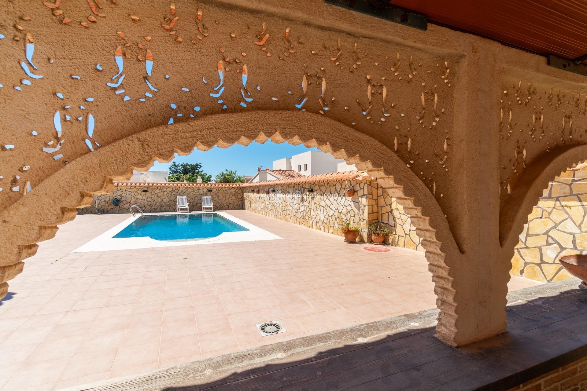 Återförsäljning - Villa -
Torrevieja - La Siesta - El Salado - Torreta